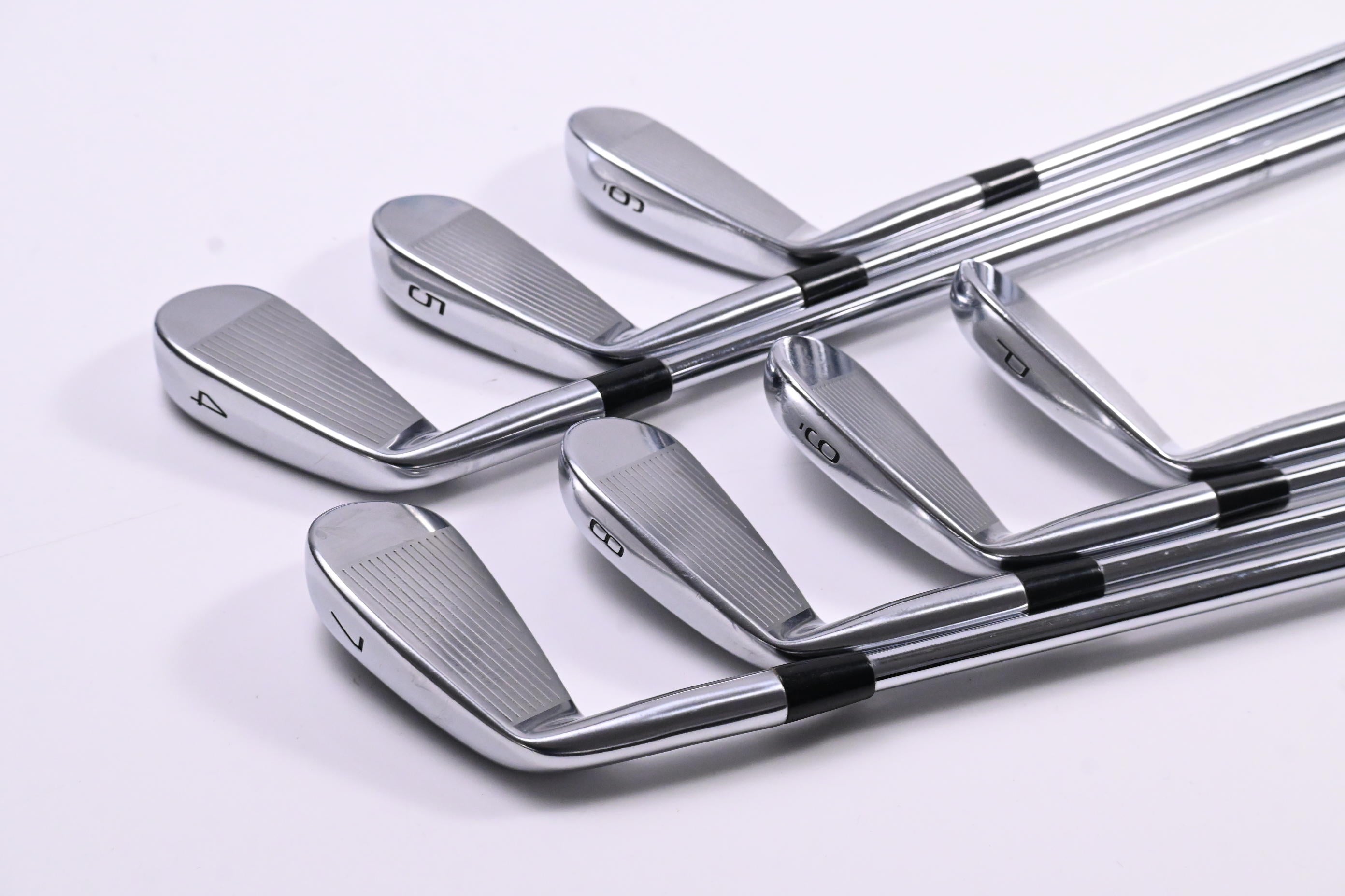 Mizuno Pro 223 Irons / 4-PW / Stiff Flex Dynamic Gold S300 Shafts
