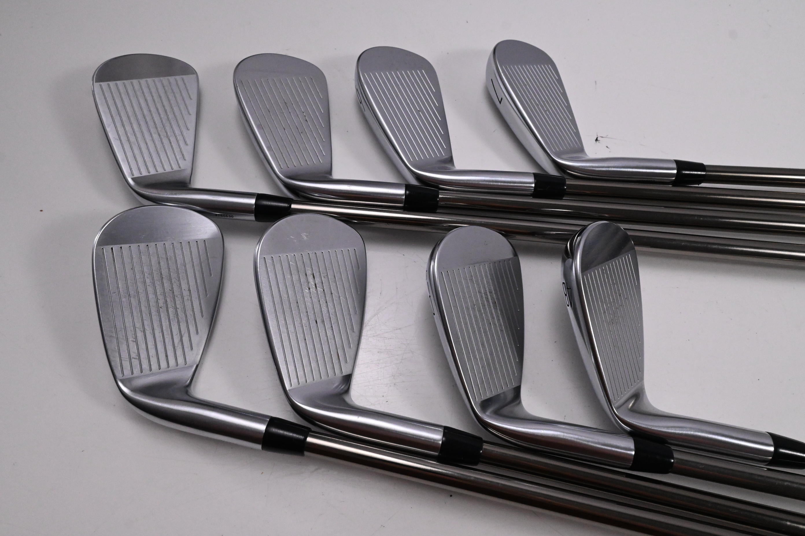 Titleist T200 2023 Irons / 4-PW+48 / Stiff Flex Recoil 95 Shafts