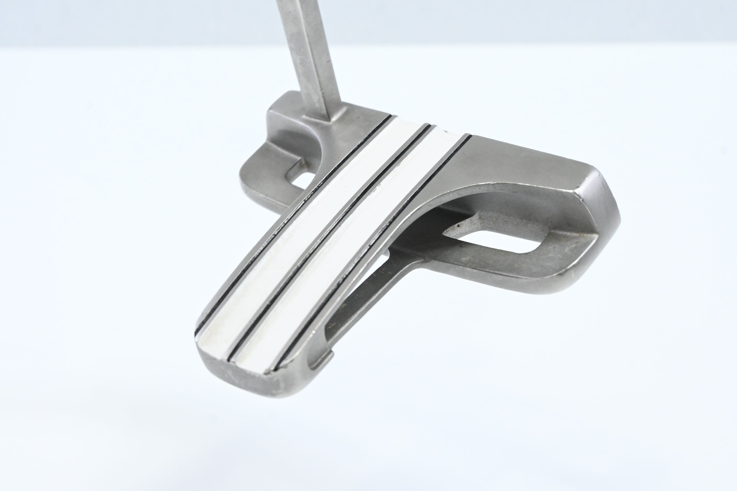 Odyssey White Hot XG Marxman Blade Putter / 34 Inch
