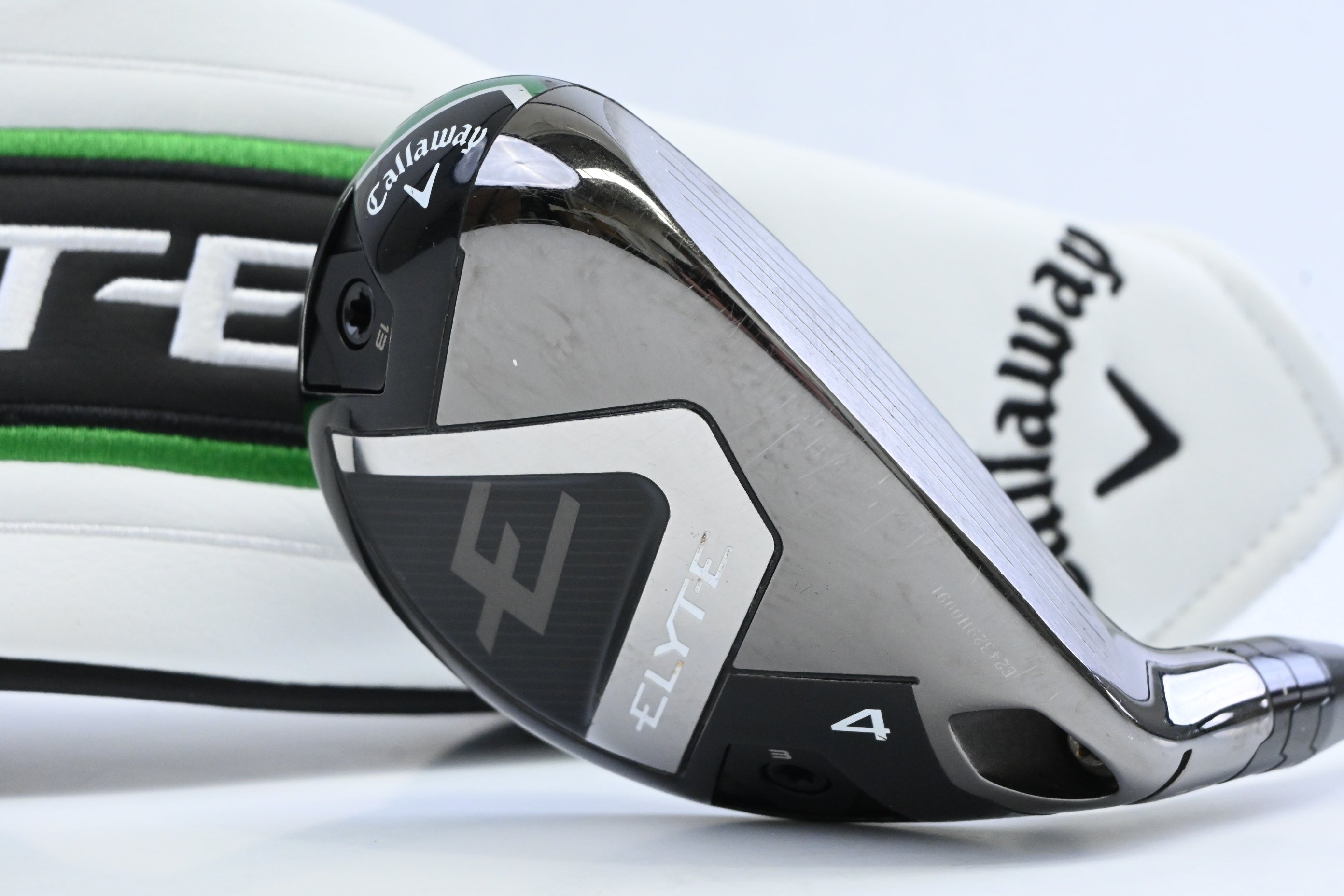 Callaway Elyte #4 Hybrid / 22 Degree / Regular Flex Denali Charcoal 60 Shaft