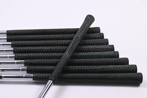 Titleist DTR Irons / 3-PW+SW / Regular Flex Dynamic Shafts