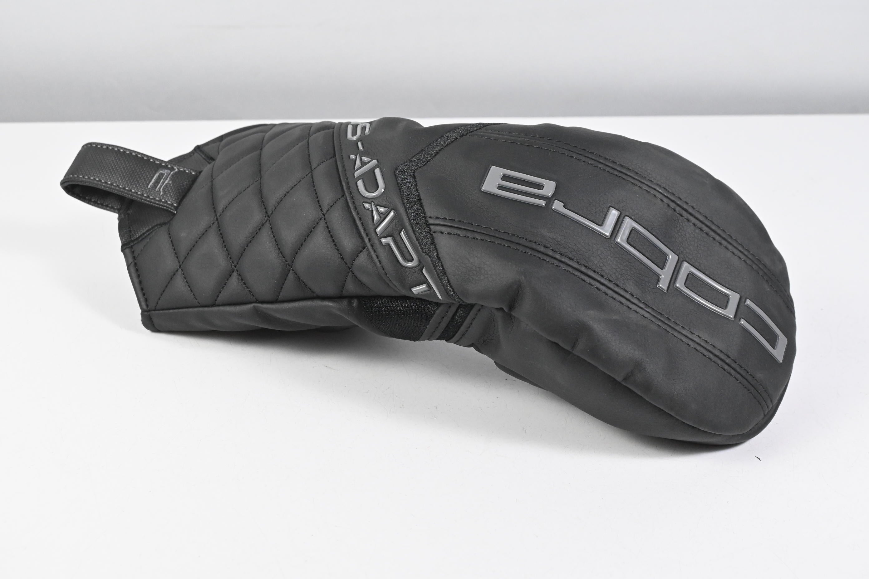 Left Hand Cobra DS-Adapt LS Driver / 9 Degree / X-Flex Denali Black 60 Shaft