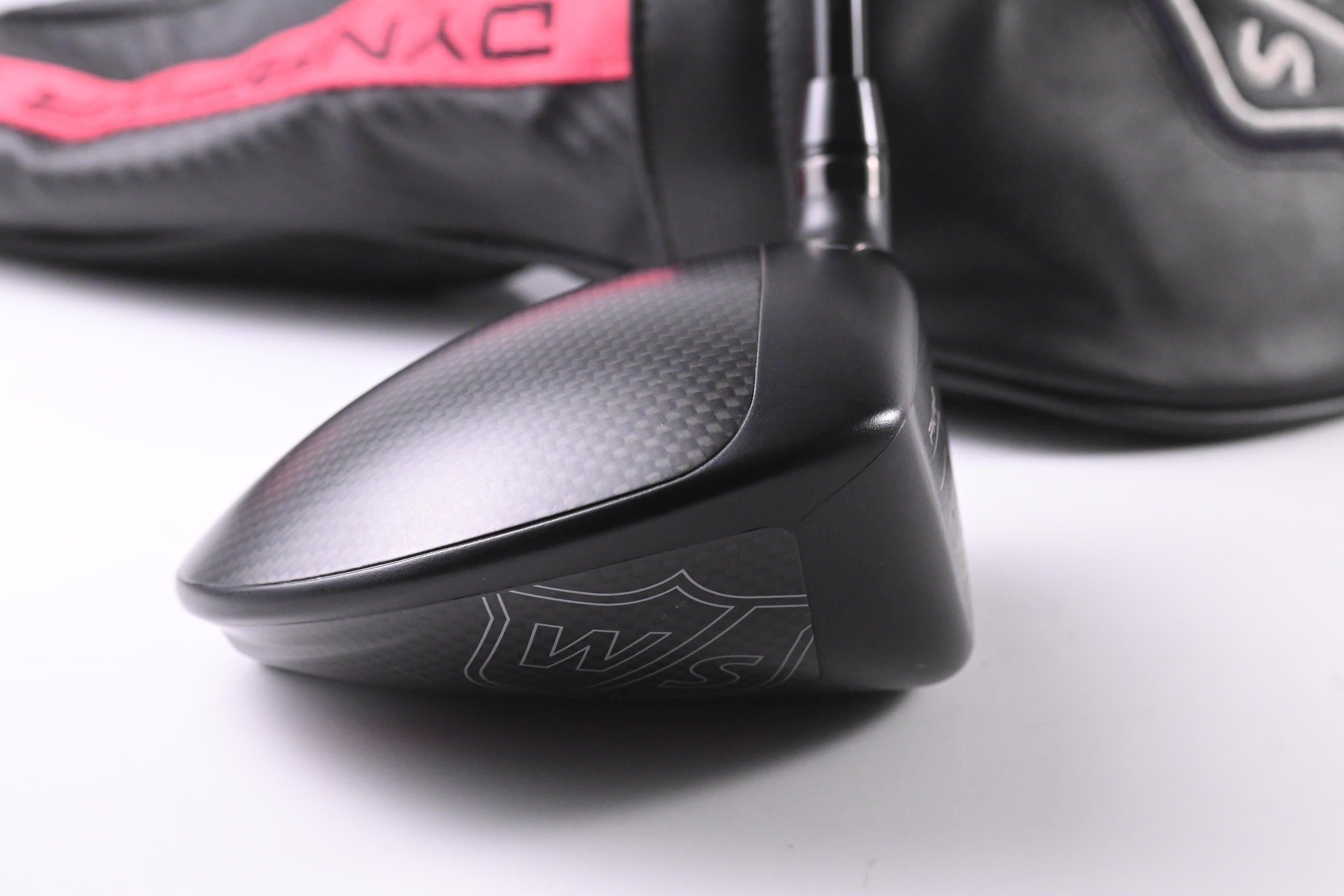 Wilson Dynapower Carbon 2023 Driver / 9 Degree / Regular Flex HZRDUS Red 50