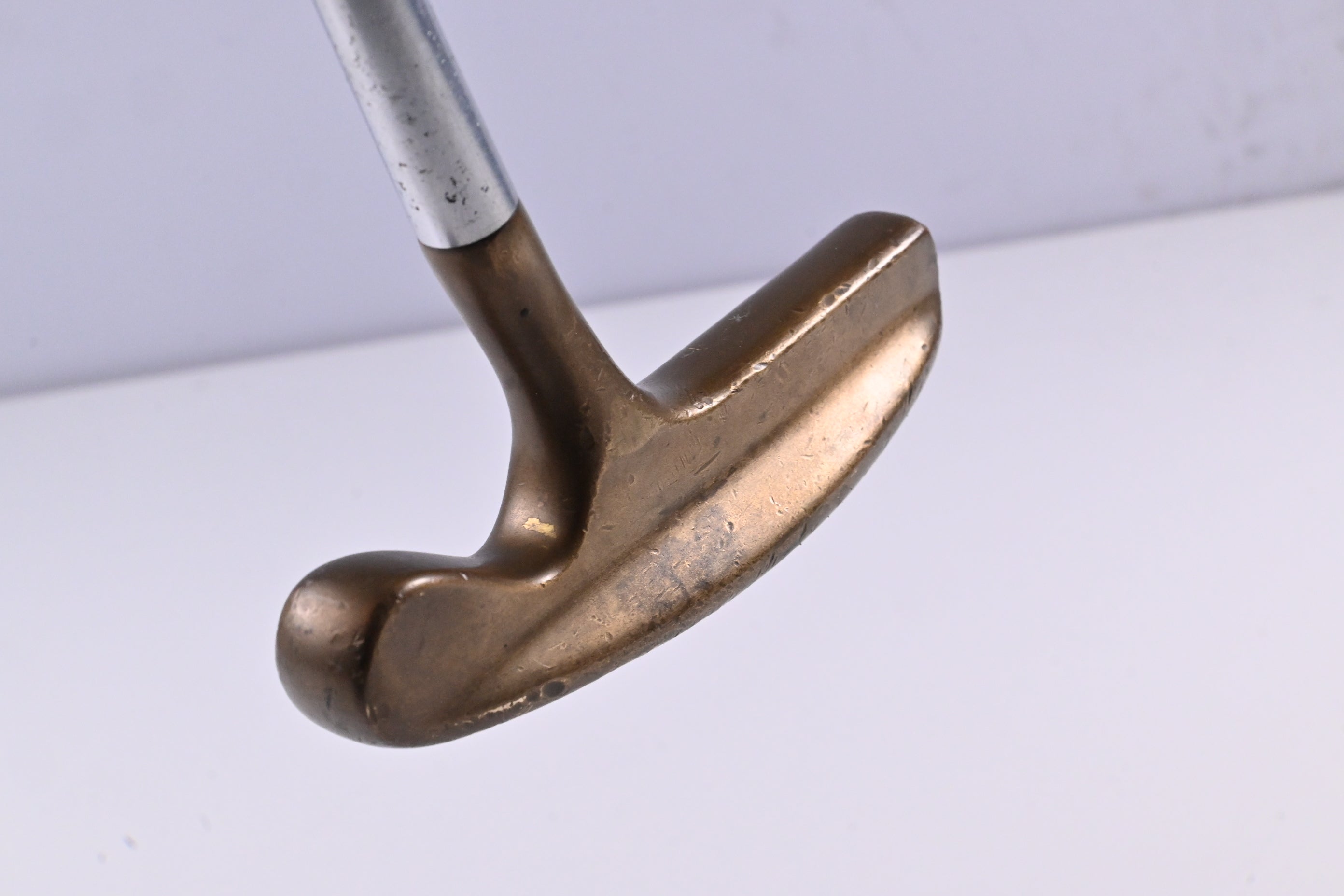 Acushnet Bullseye Putter / 35 Inch