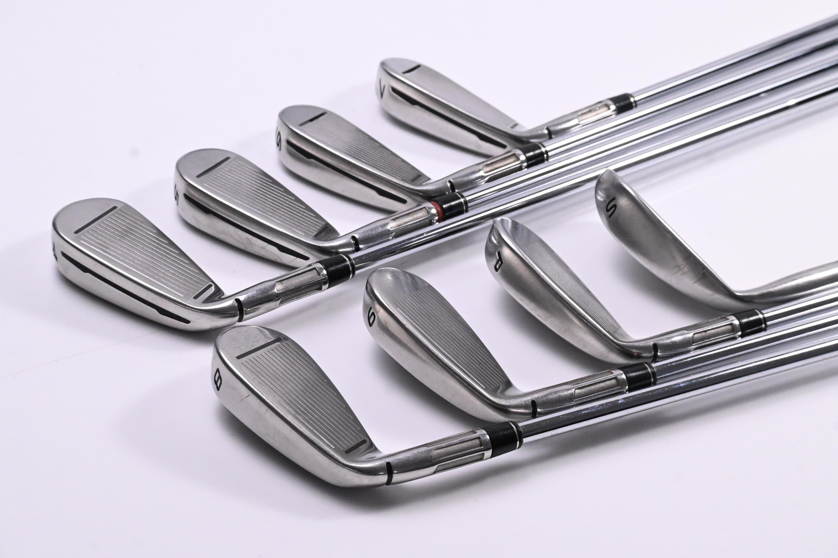 Taylormade M2 2017 Irons / 4-PW+SW / Regular Flex Reax 88 Shafts