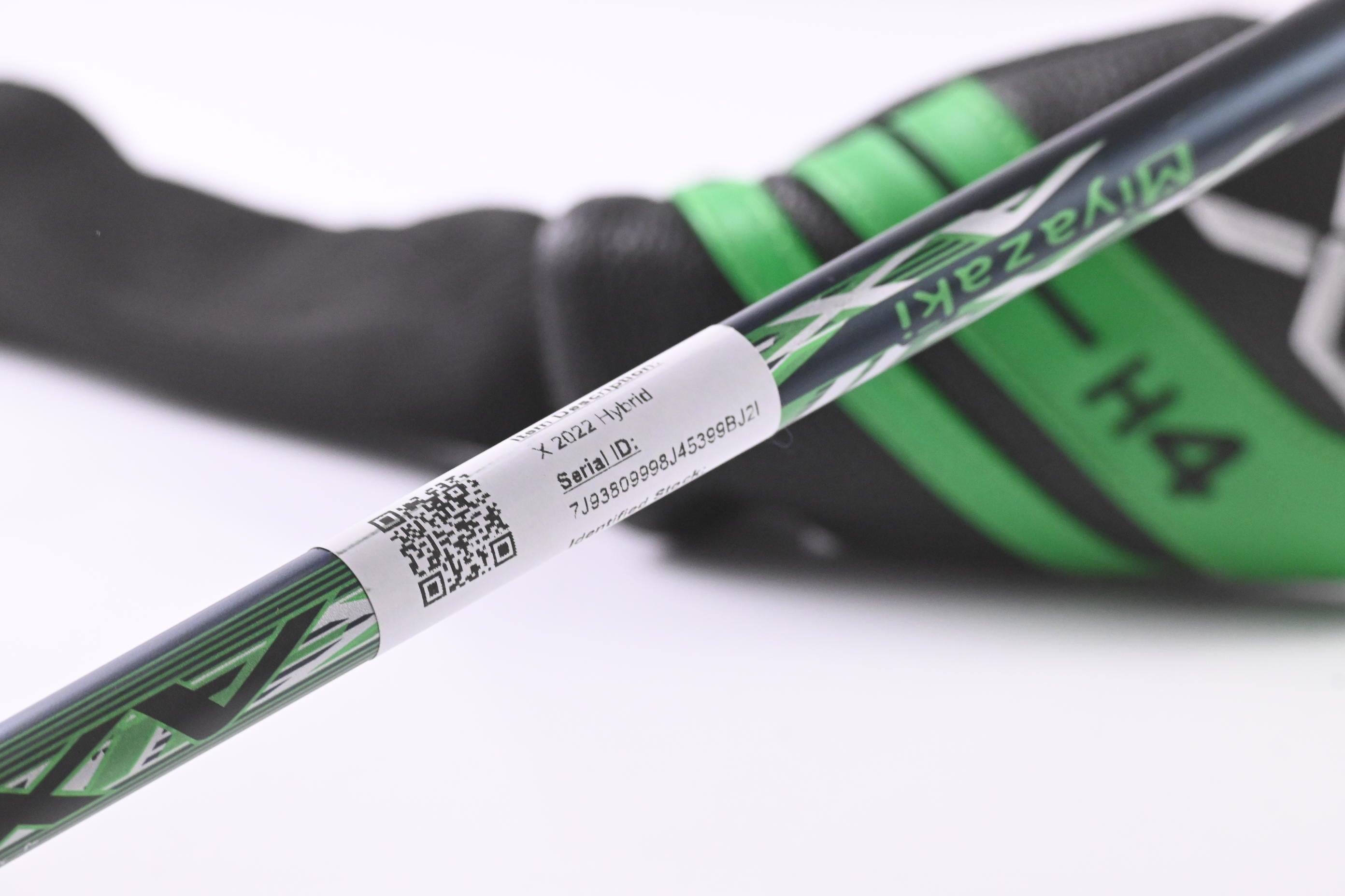 XXIO X 2022 #4 Hybrid / 20 Degree / Regular Flex Miyazaki AX-II BST 51 Shaft