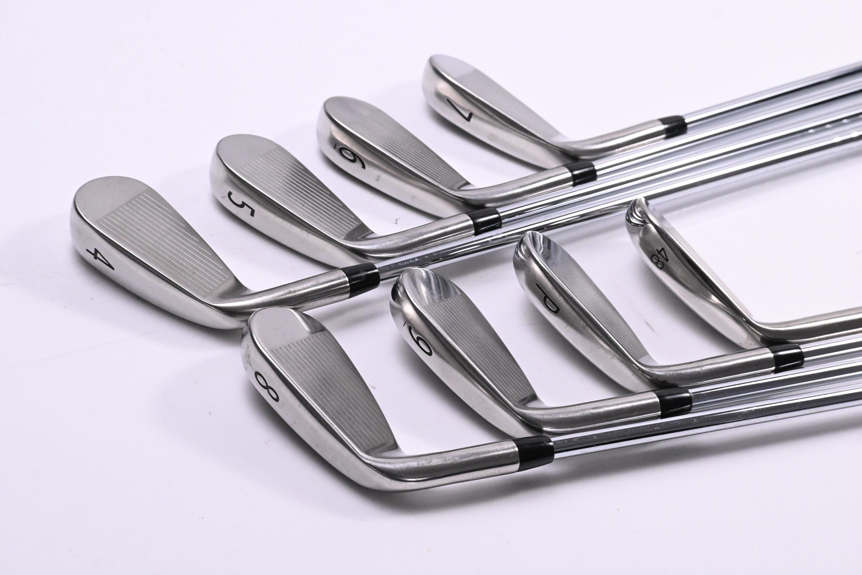 Titleist 718 AP1 Irons / 4-PW+48° / Regular Flex AMT Red R300 Shafts
