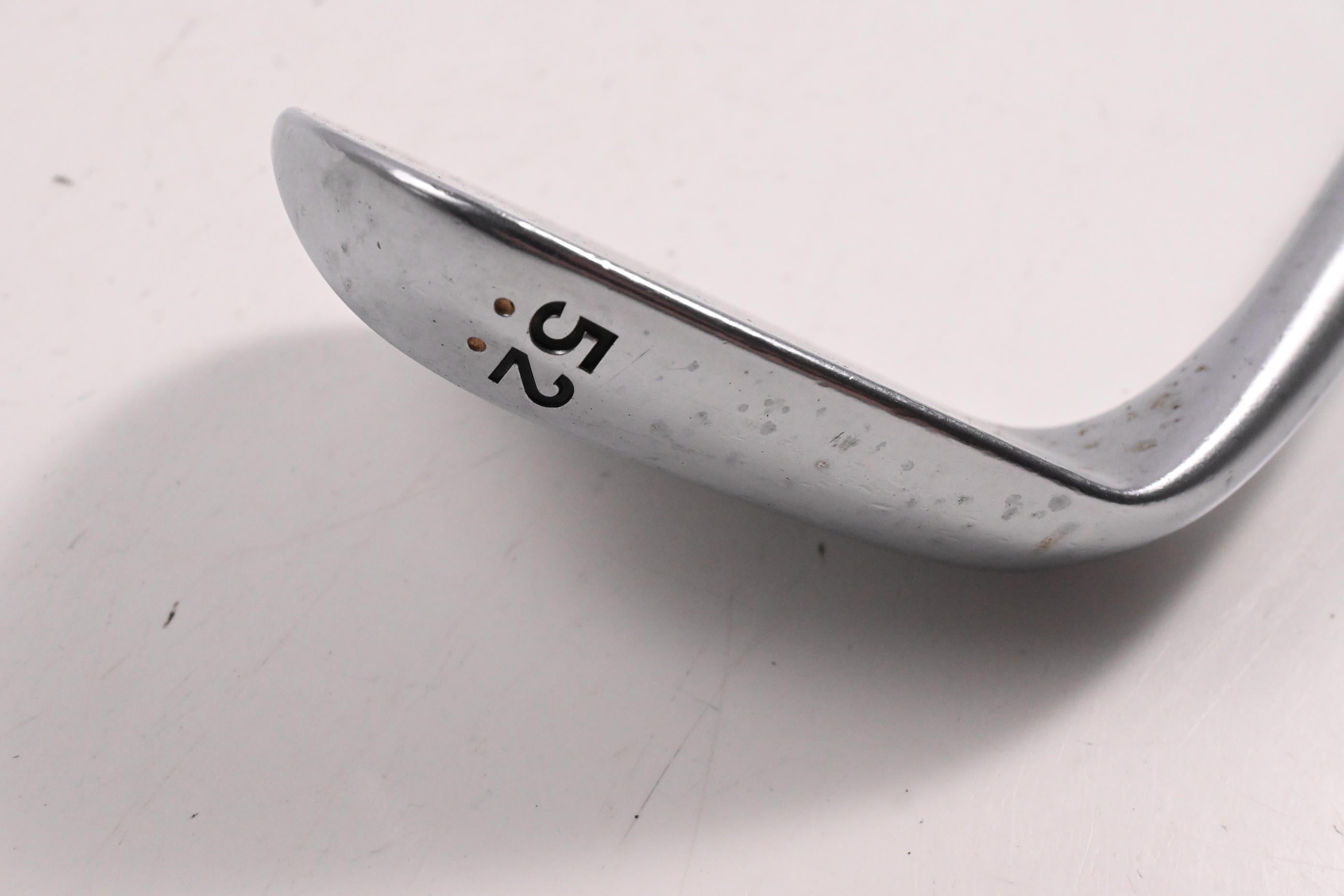 Cleveland 588 Precision Forged Gap Wedge / 52 Degree / Wedge Flex Tour Concept