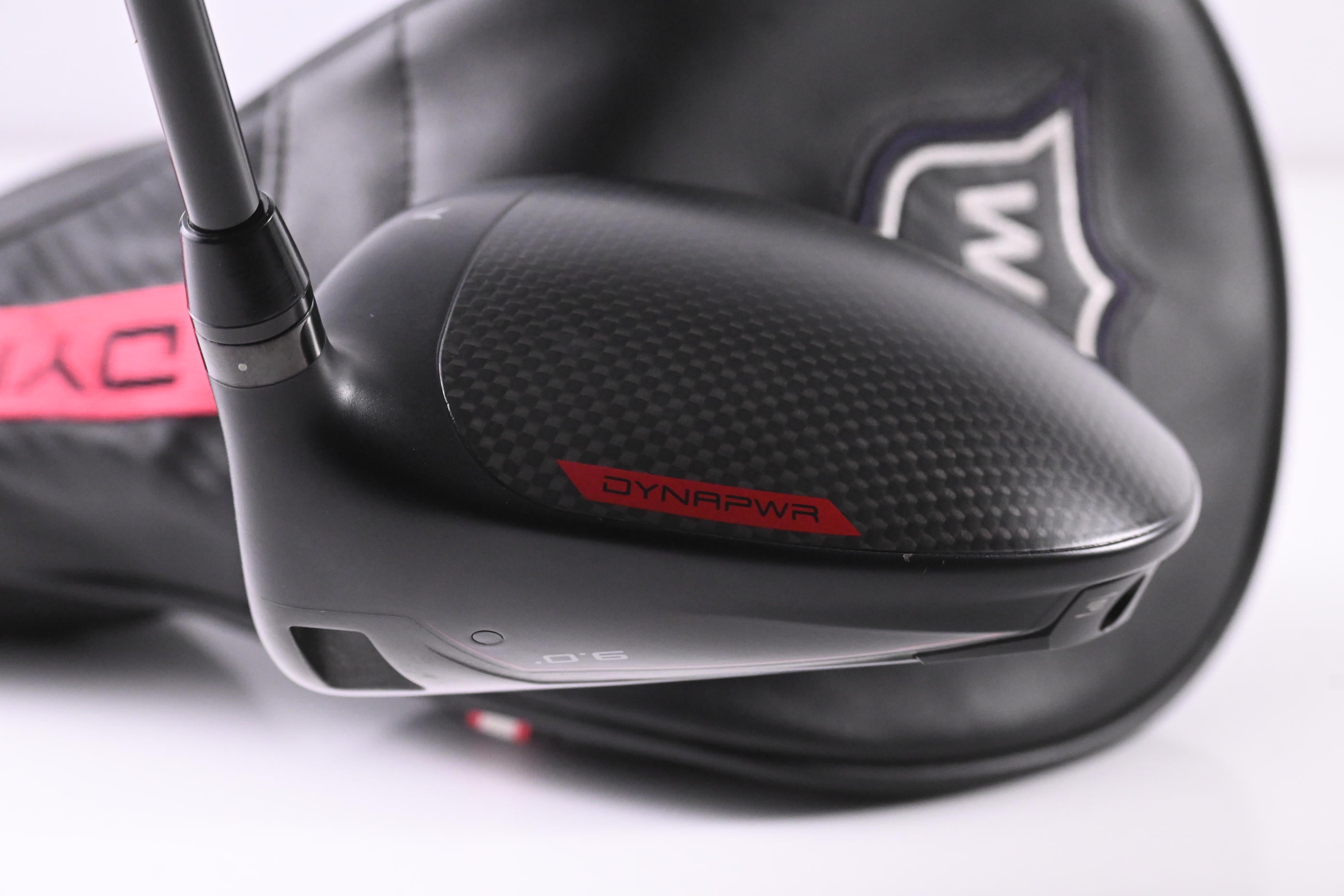 Wilson Dynapower Carbon 2023 Driver / 9 Degree / Regular Flex HZRDUS Red 50