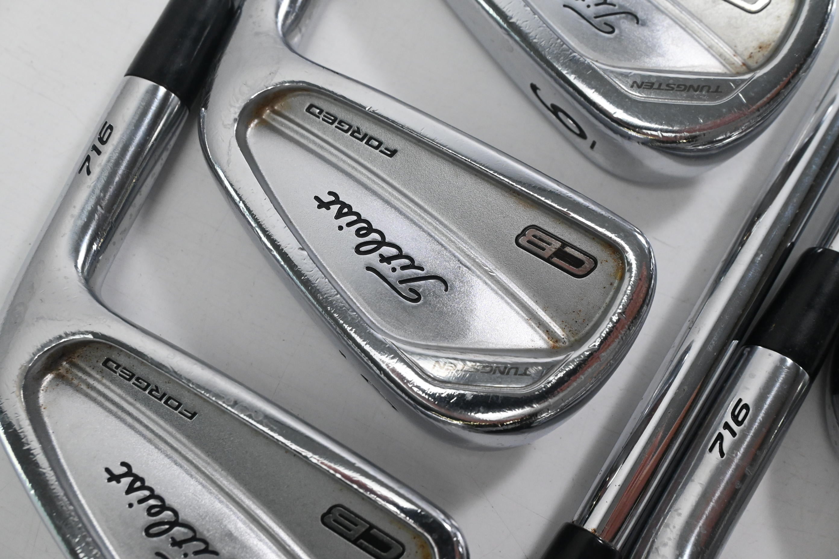 Titleist 716 CB Irons / 4-PW / Stiff Flex Dynamic Gold AMT S300 Shafts