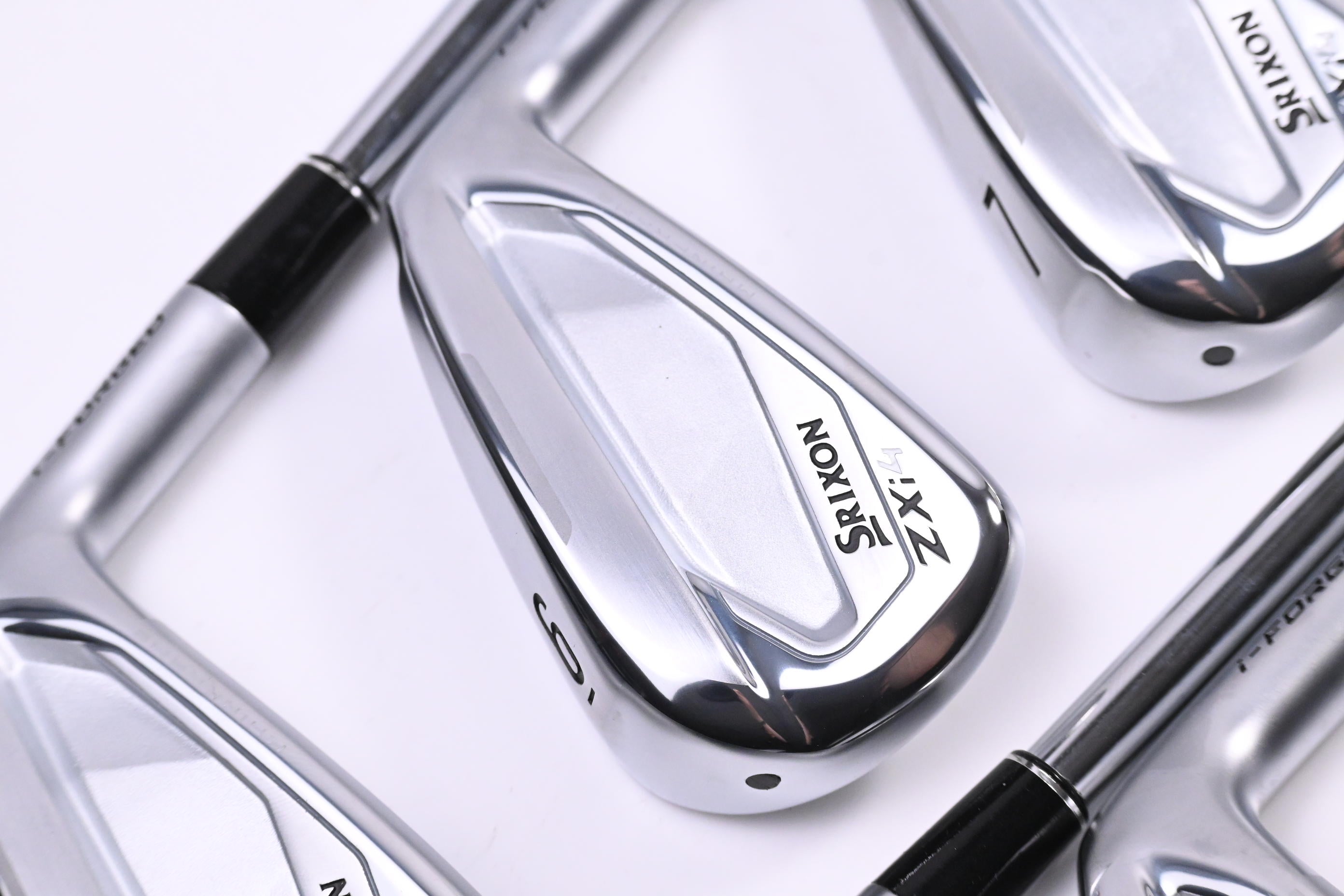 Srixon ZXi4 Irons / 5-PW / Regular Flex Dynamic Gold Mid 100 R300 Shafts