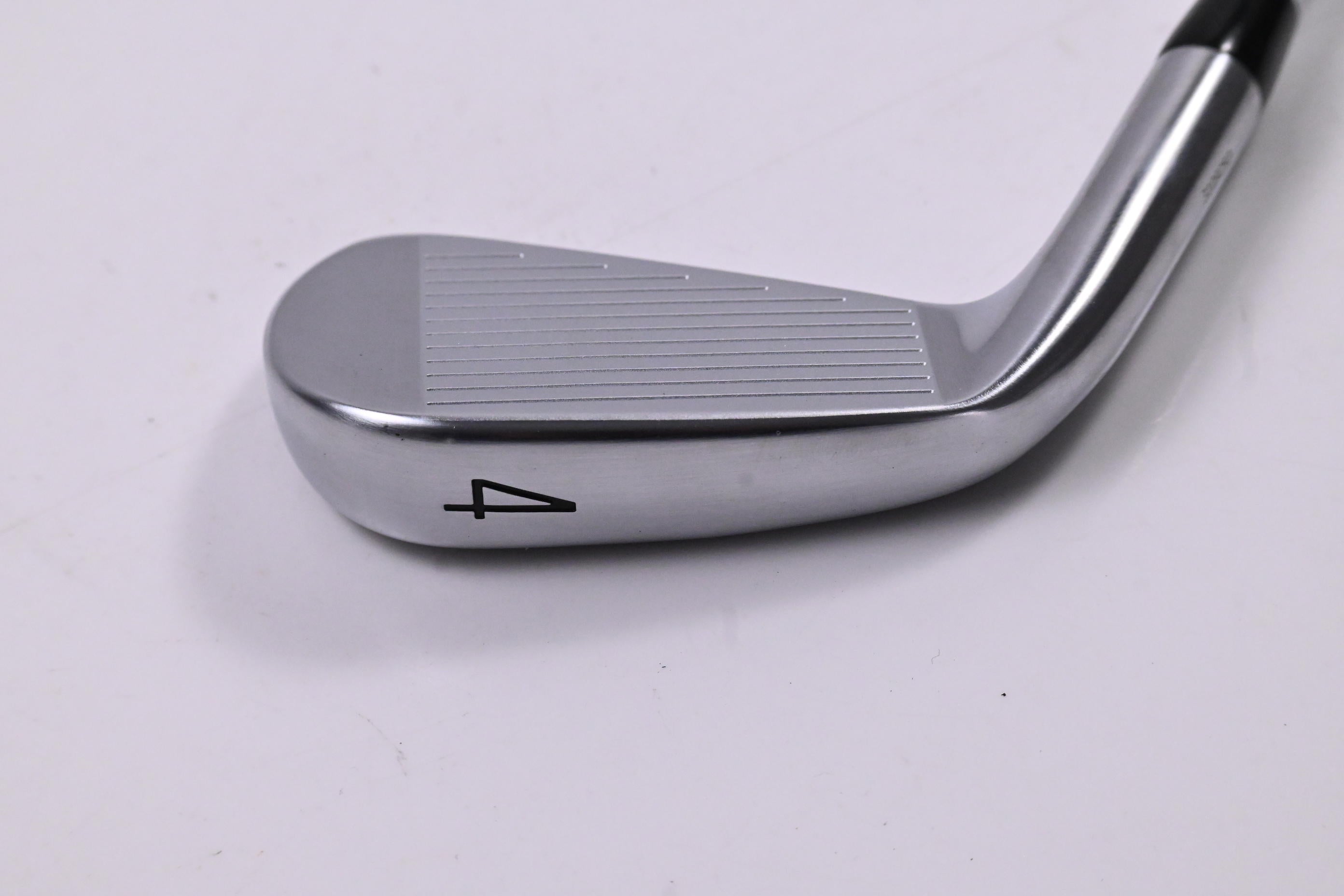 Titleist T100 2023 #4 Iron / 24 Degree / Stiff Flex AMT Tour White S300 Shaft