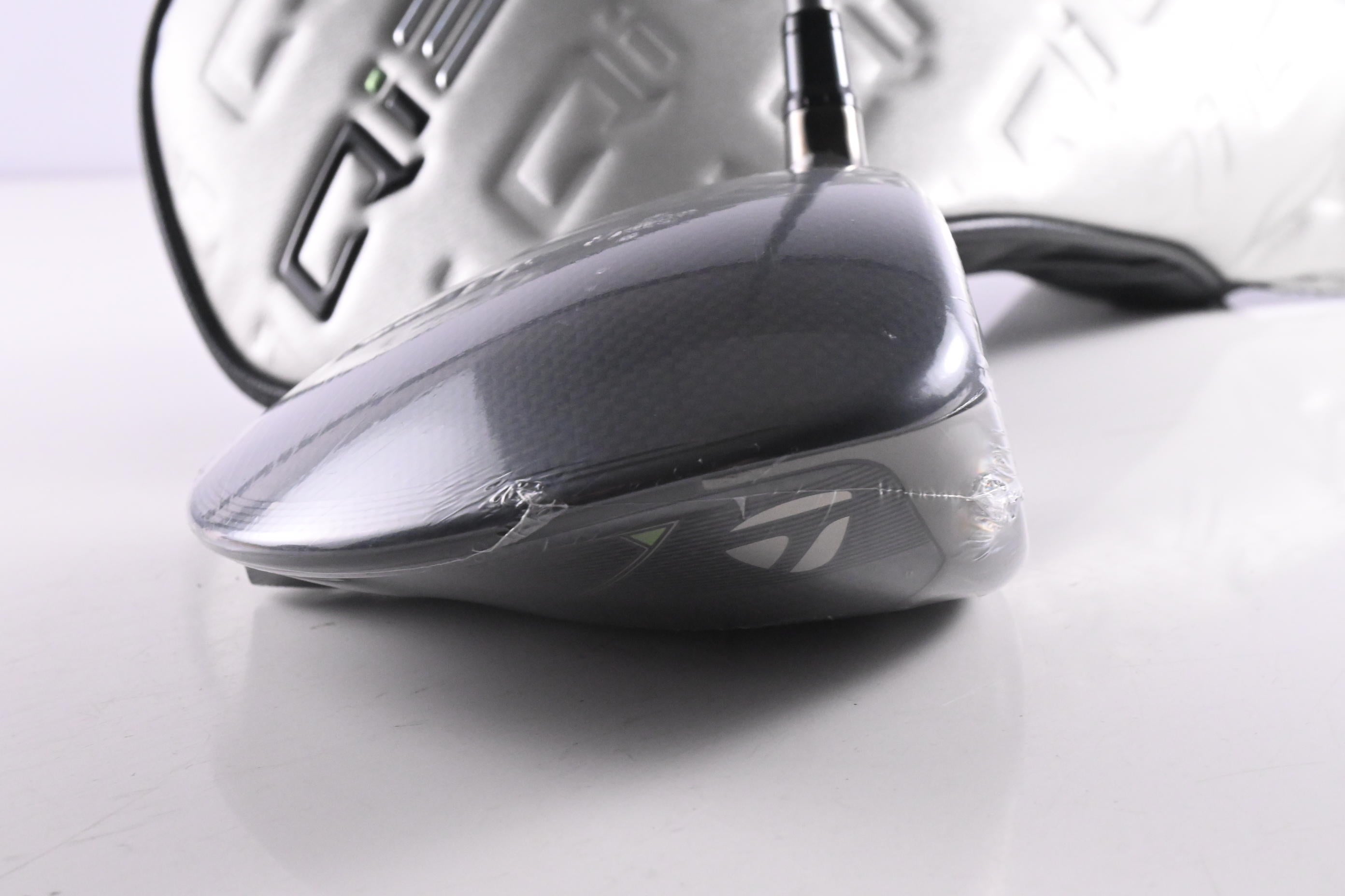 Taylormade Qi35 Driver / 10.5 Degree / Regular Flex Air Speeder 50 Shaft