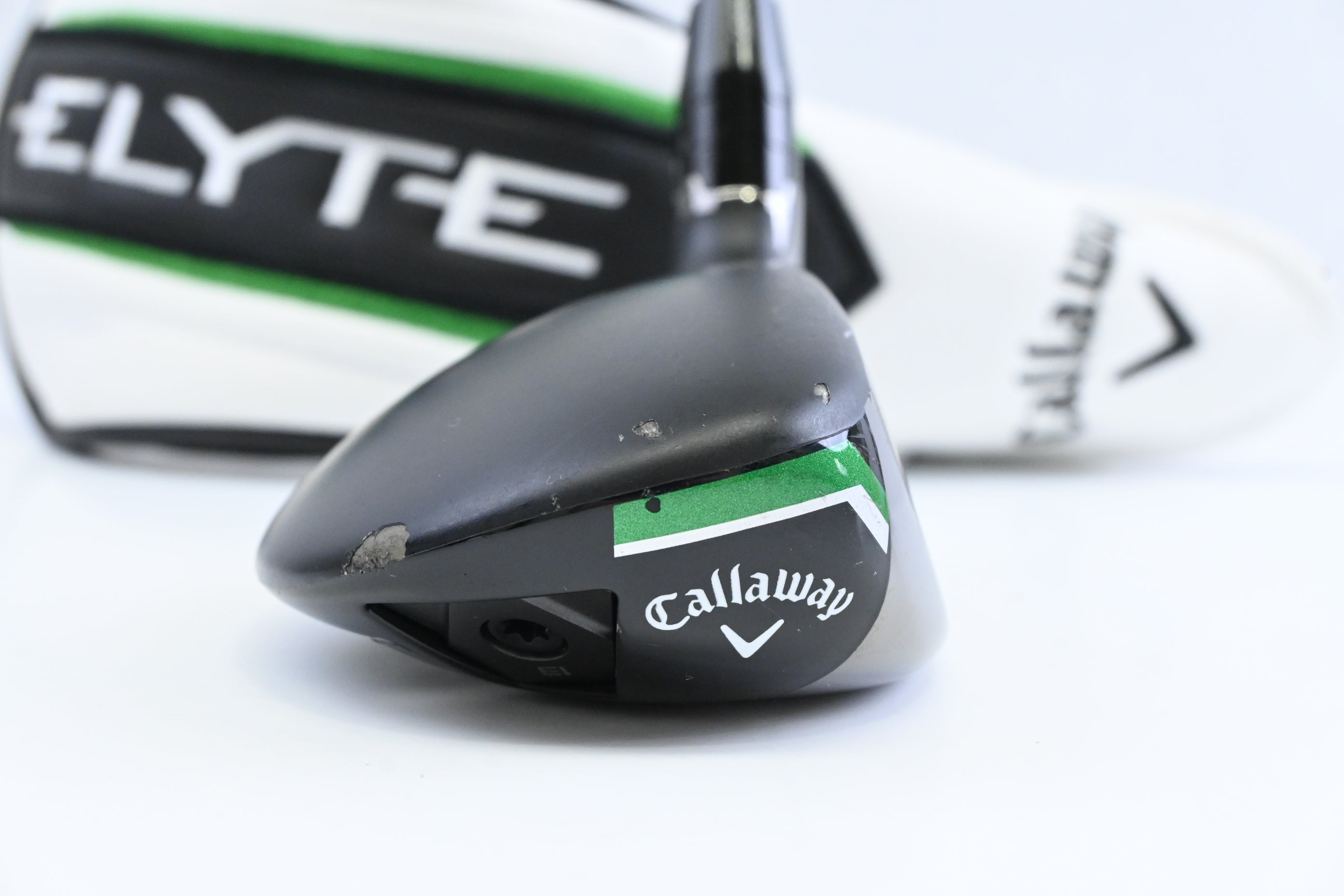 Callaway Elyte X #4 Hybrid / 21 Degree / Senior Flex Vanquish 5 Shaft