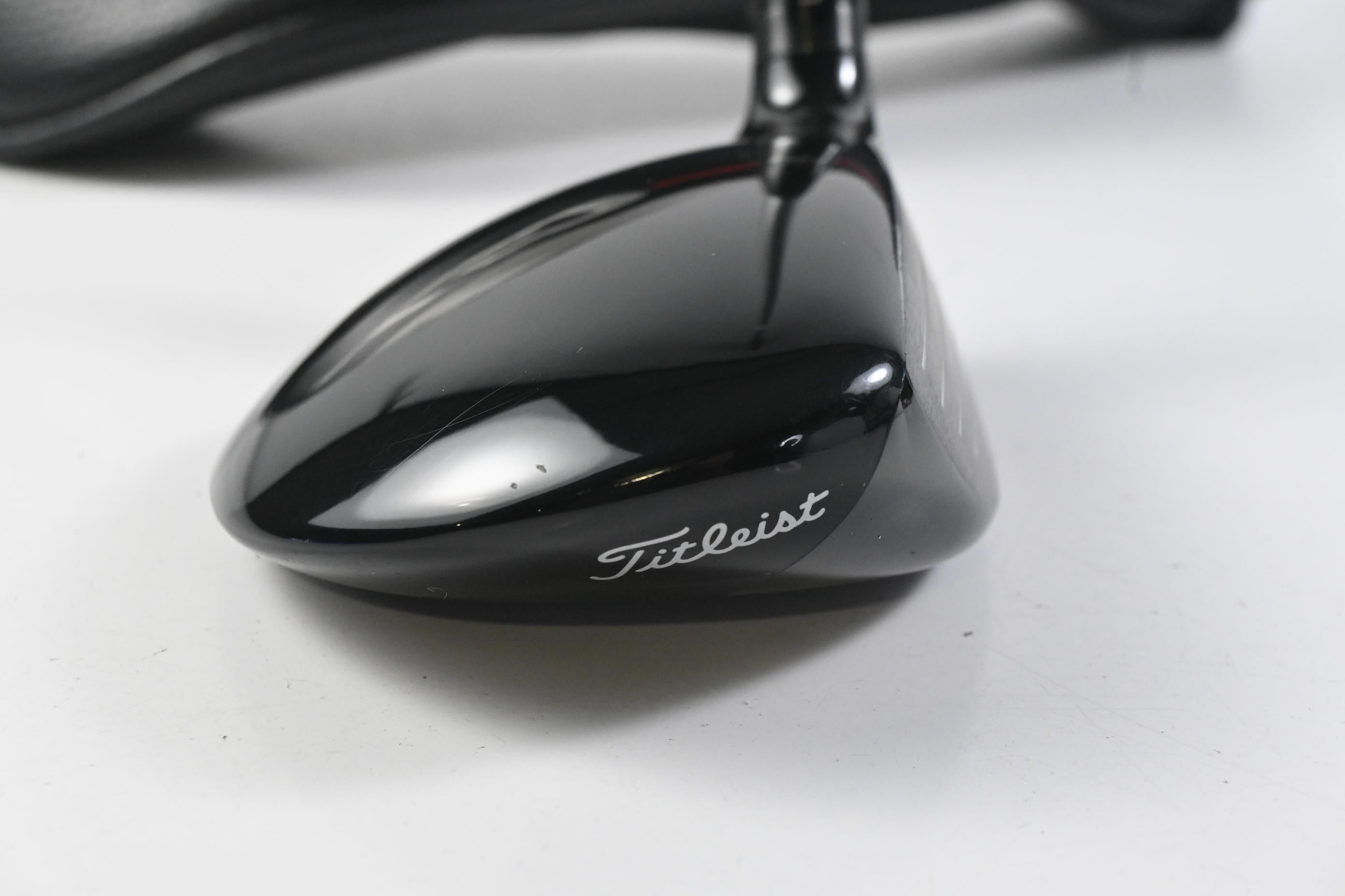 Titleist GT2 #5 Wood / 18 Degree / Stiff Flex Tour AD UB-7 Shaft