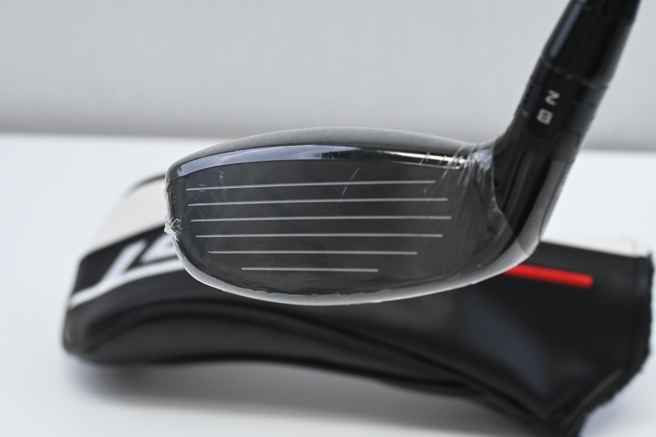 Titleist GT2 #4 Hybrid / 21 Degree / Regular Flex Denali Red 60 Shaft