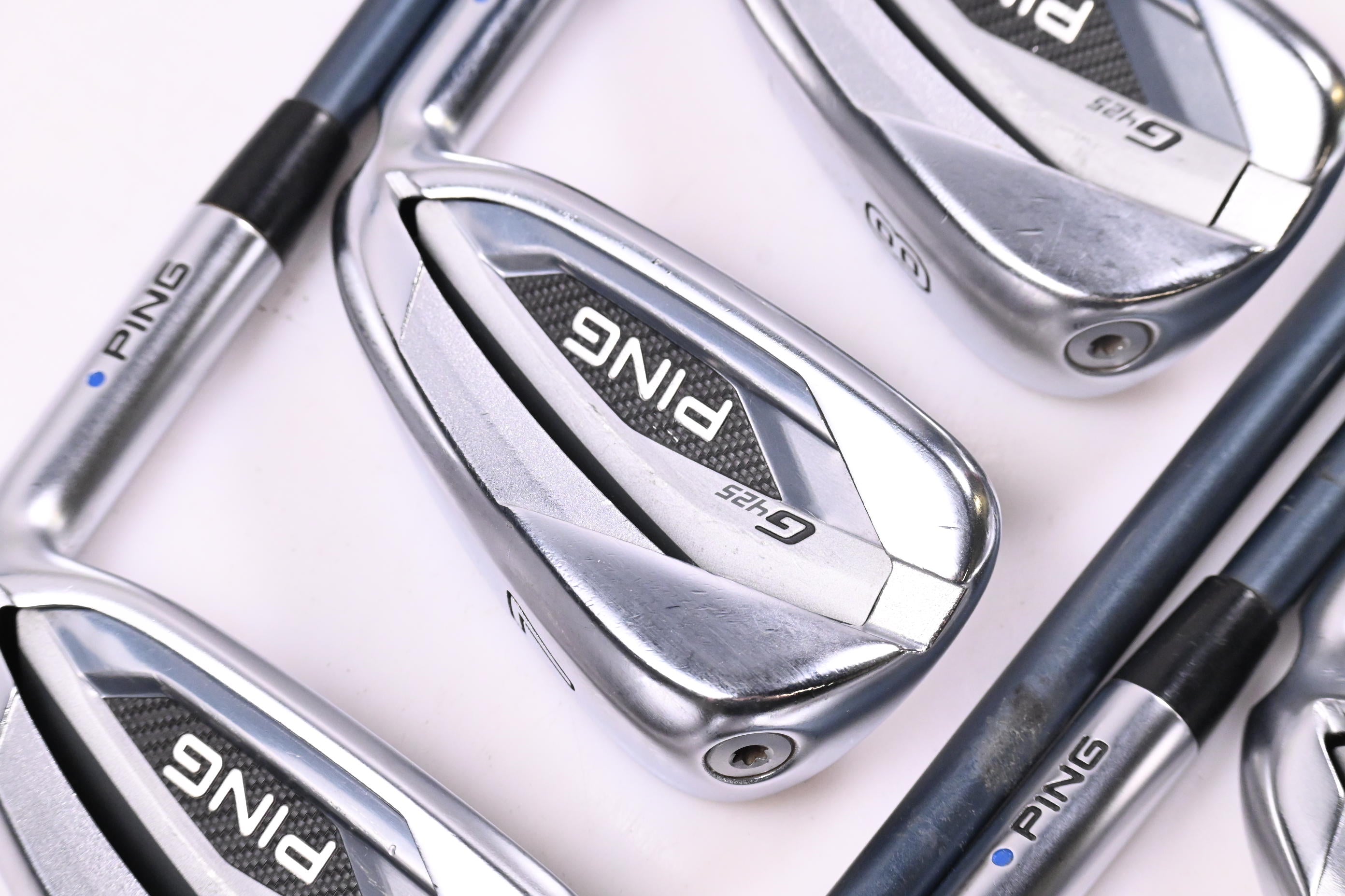 Ping G425 Irons / 6-PW+GW+SW / Blue Dot / Regular Flex Ping Alta CB Slate Shafts