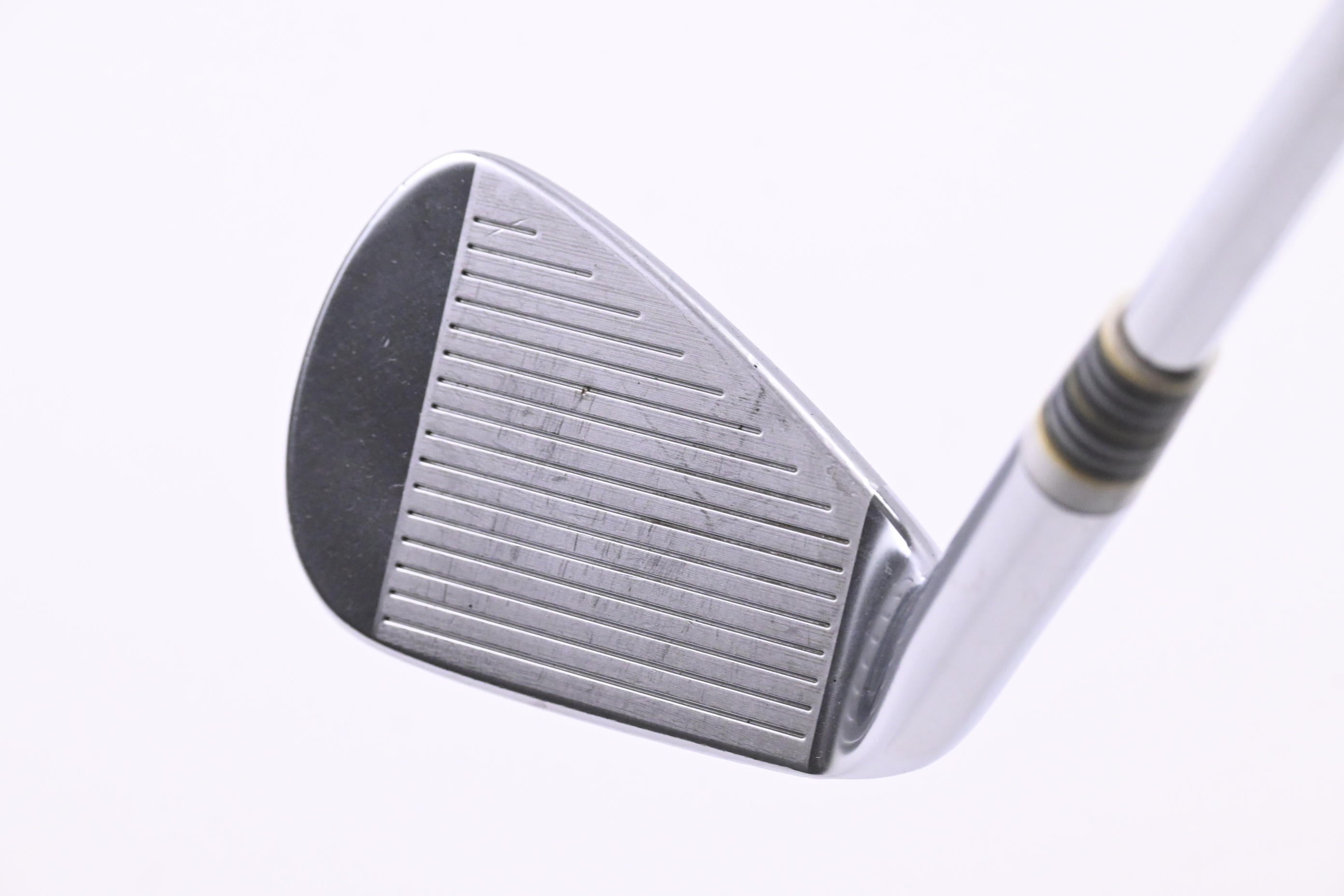 Srixon ZXi7 Pitching Wedge / 46 Degree / X-Flex Dynamic Gold Mid 115 X100 Shaft