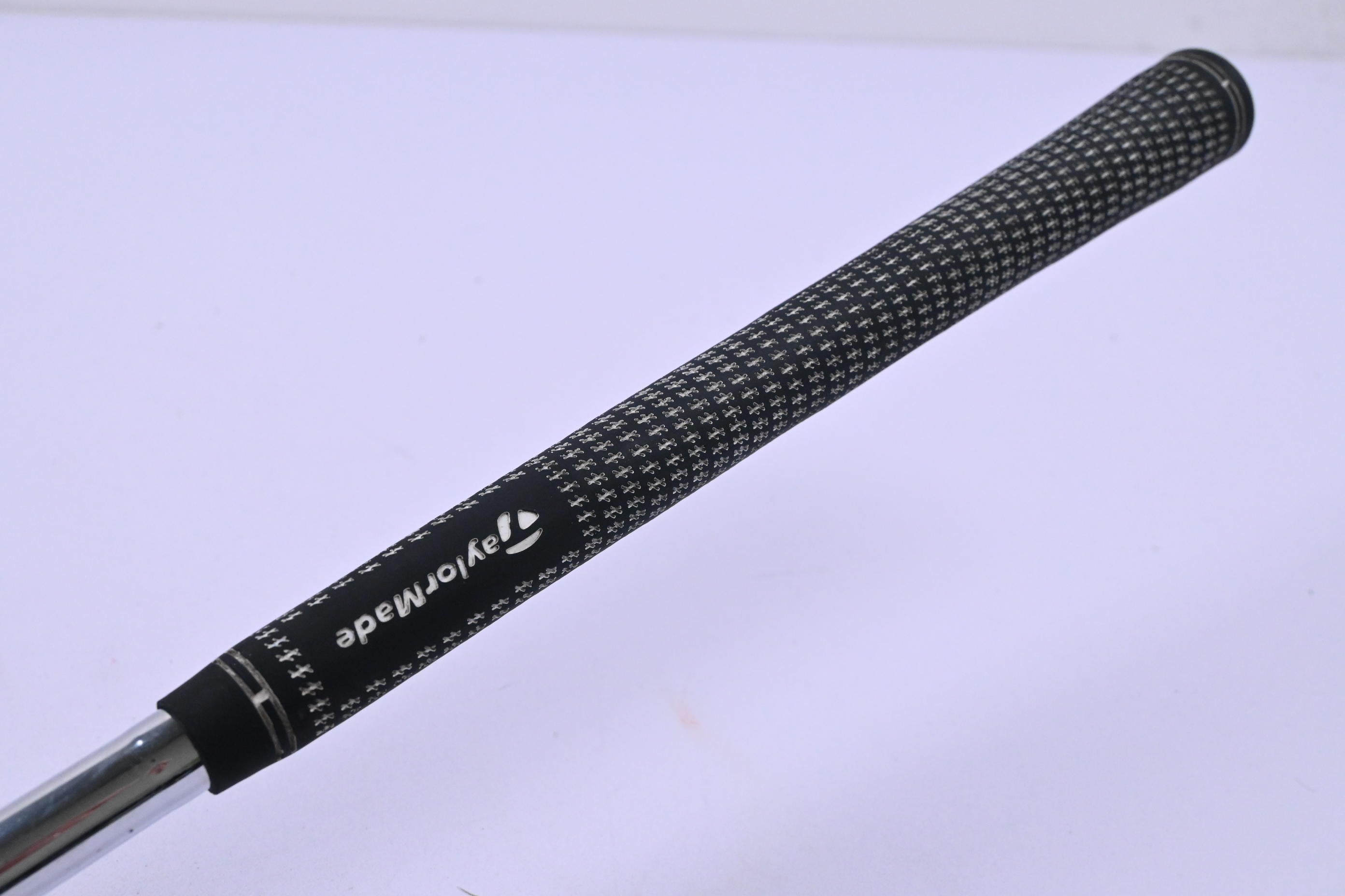 Taylormade Tour Preferred 2011 MB #9 Iron / Stiff Flex Dynamic Gold S300 Shaft