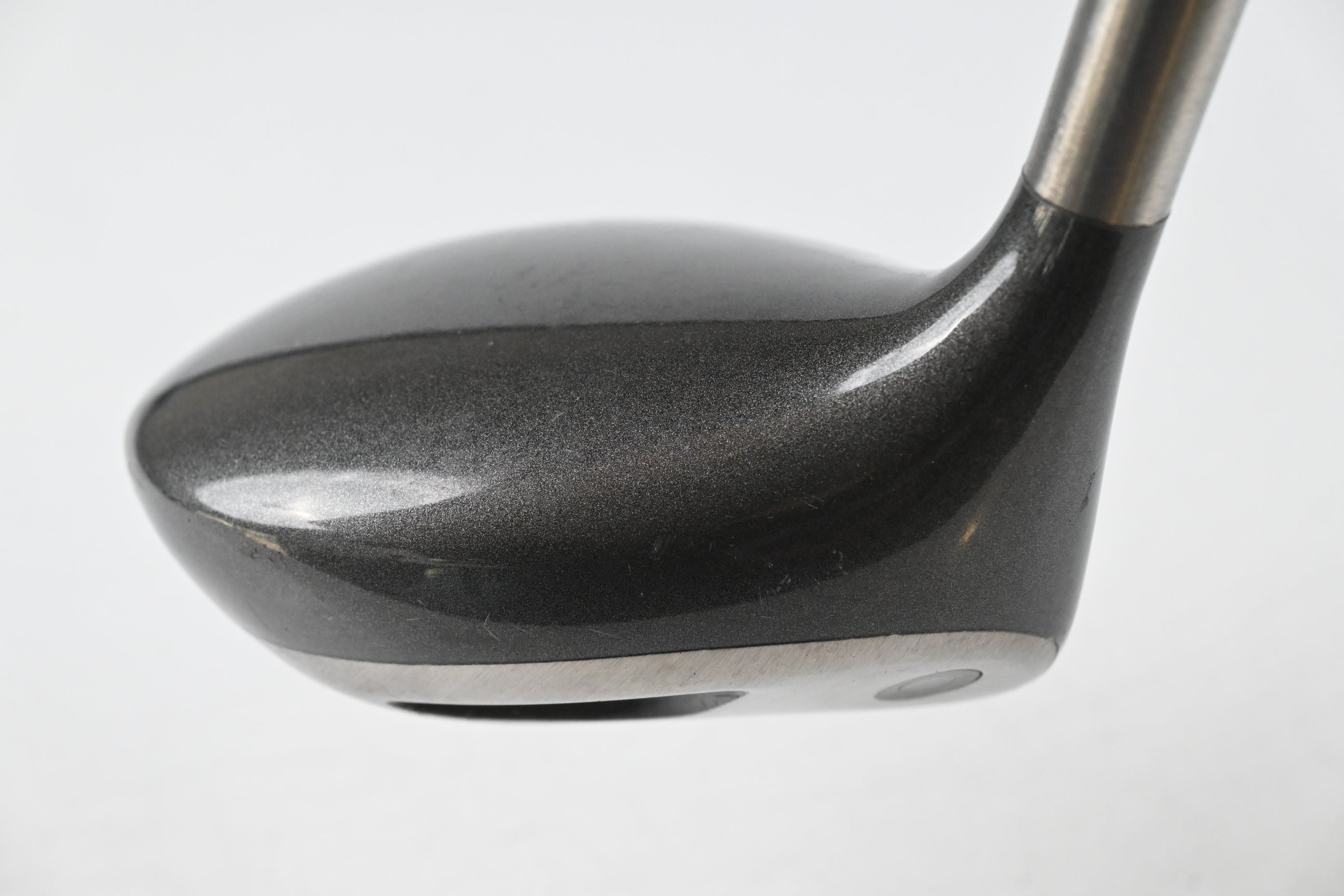 Left Hand Titleist 975 D Driver / 8.5 Degree / Regular Flex Titleist Ultralite Shaft