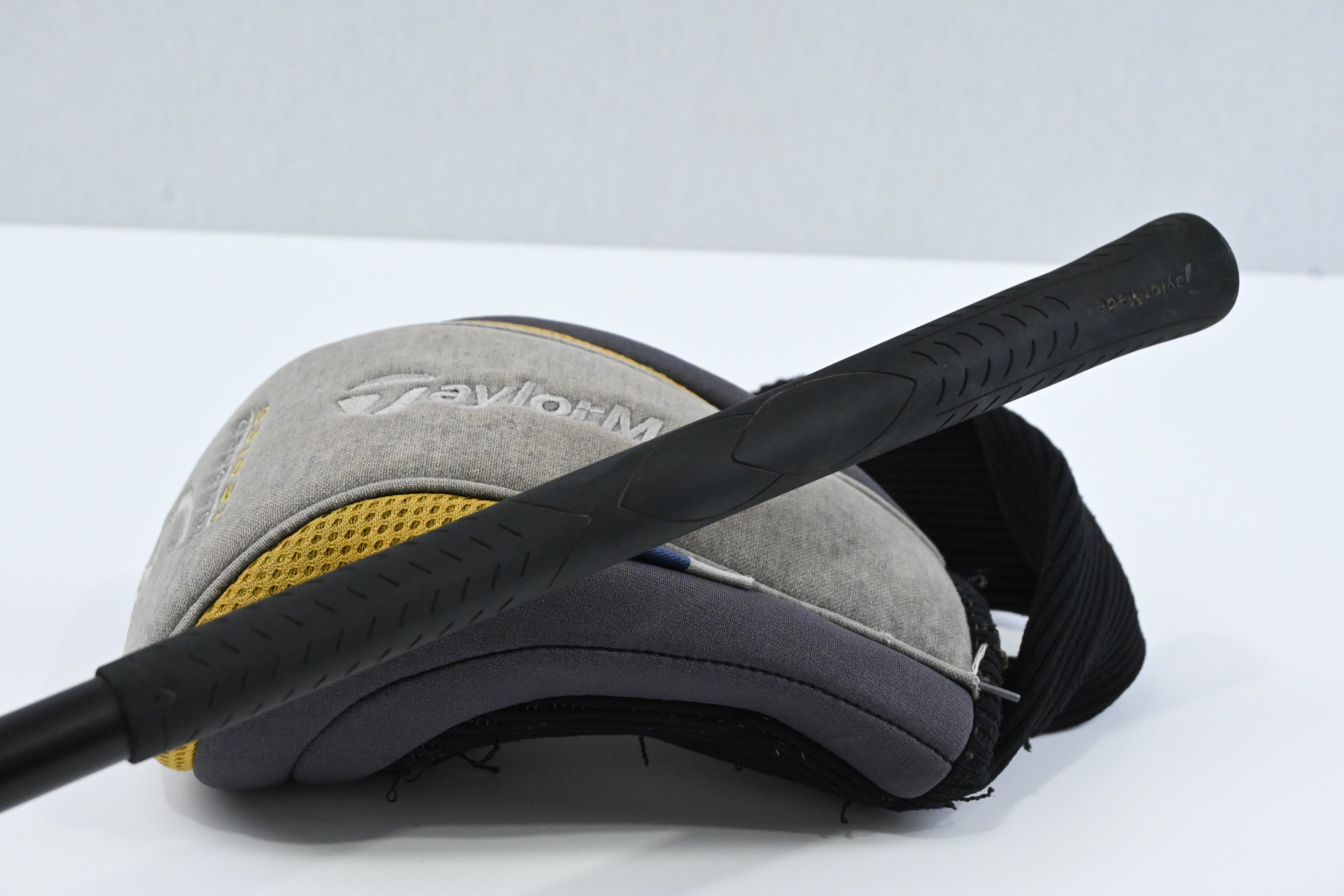 Taylormade R540 Driver / 10.5 Degree / Regular Flex Taylormade MAS 70 Shaft