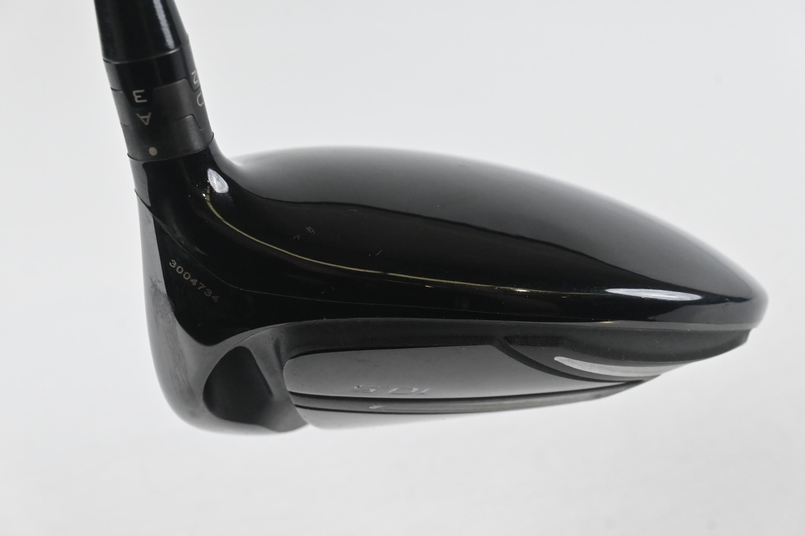 Titleist 915 D2 Driver / 10.5 Degree / Regular Flex Diamana M+50 Shaft