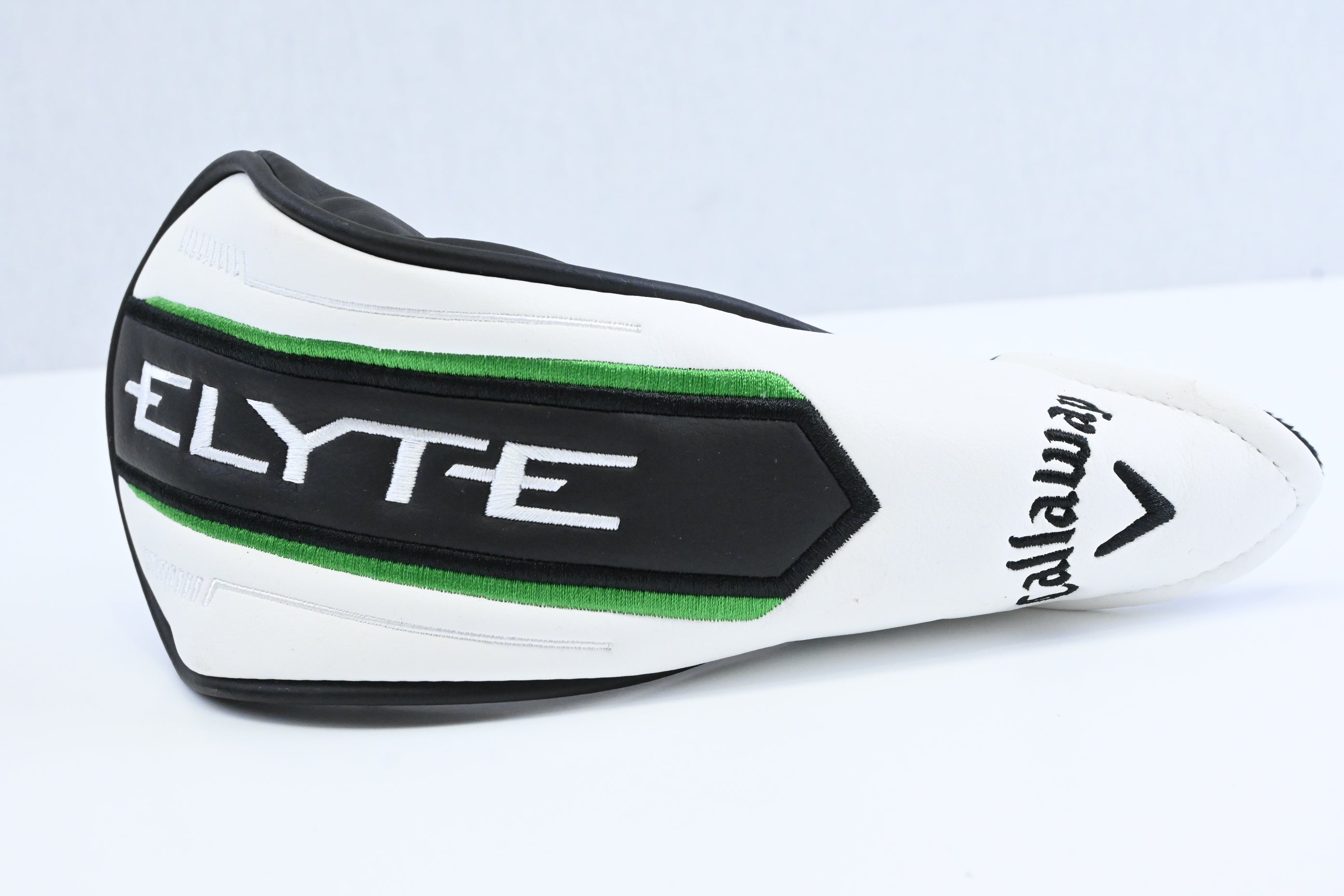 Callaway Elyte X #4 Hybrid / 21 Degree / Senior Flex Vanquish 5 Shaft