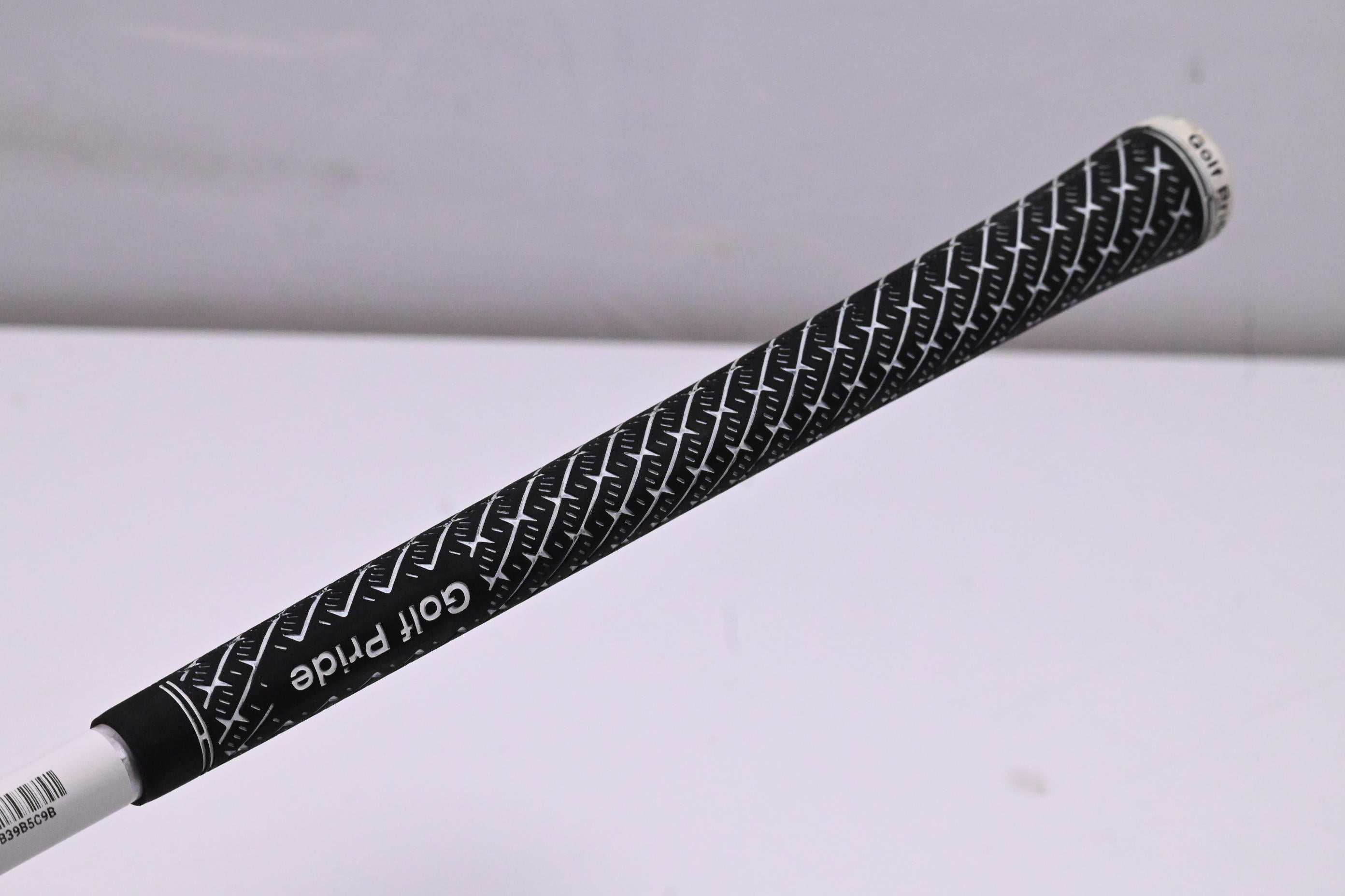 Titleist U505 #2 Iron / 18 Degree / Stiff Flex Graphite Design Tour AD DI-85