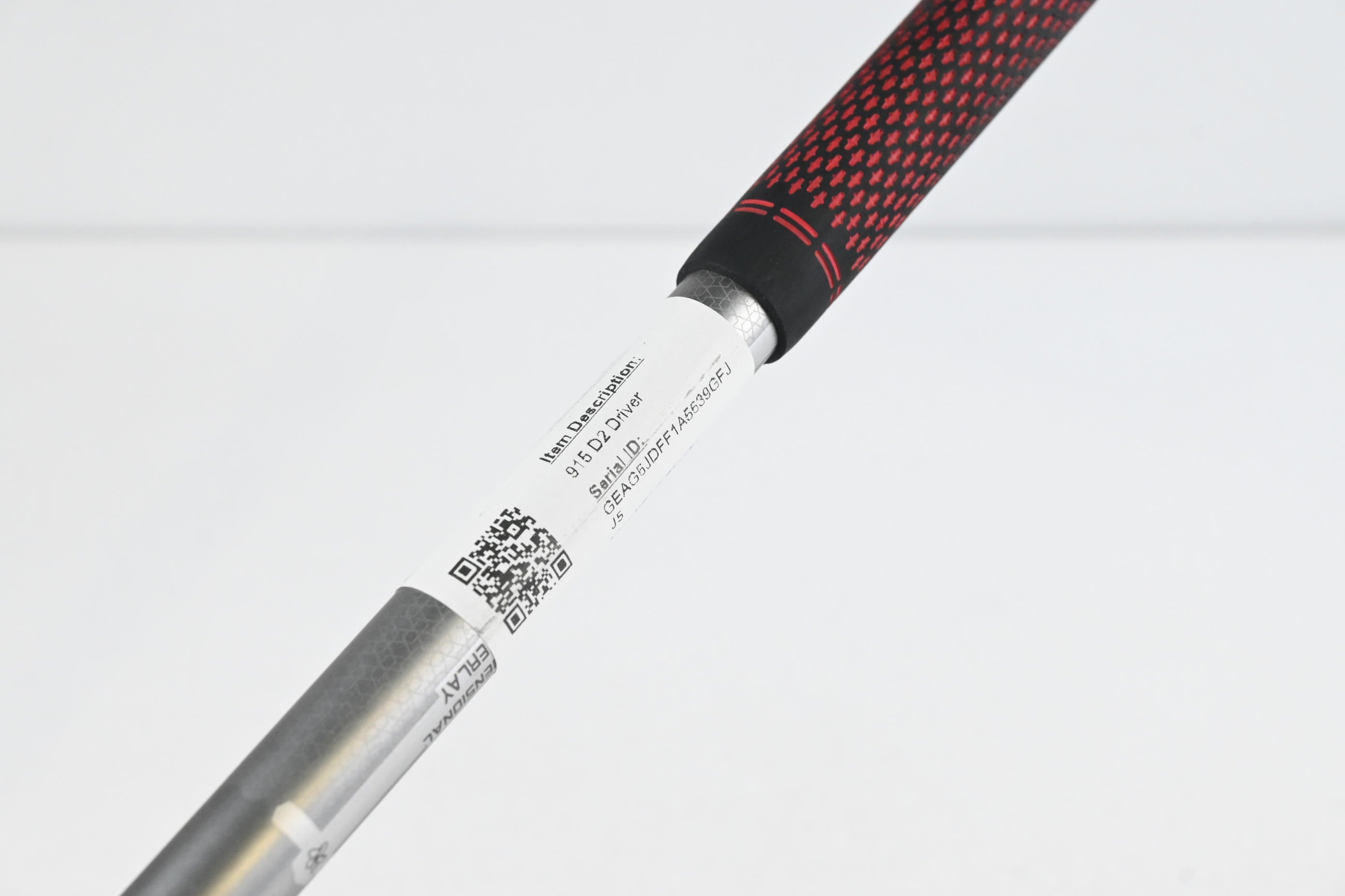 Titleist 915 D2 Driver / 10.5 Degree / Regular Flex Diamana M+50 Shaft