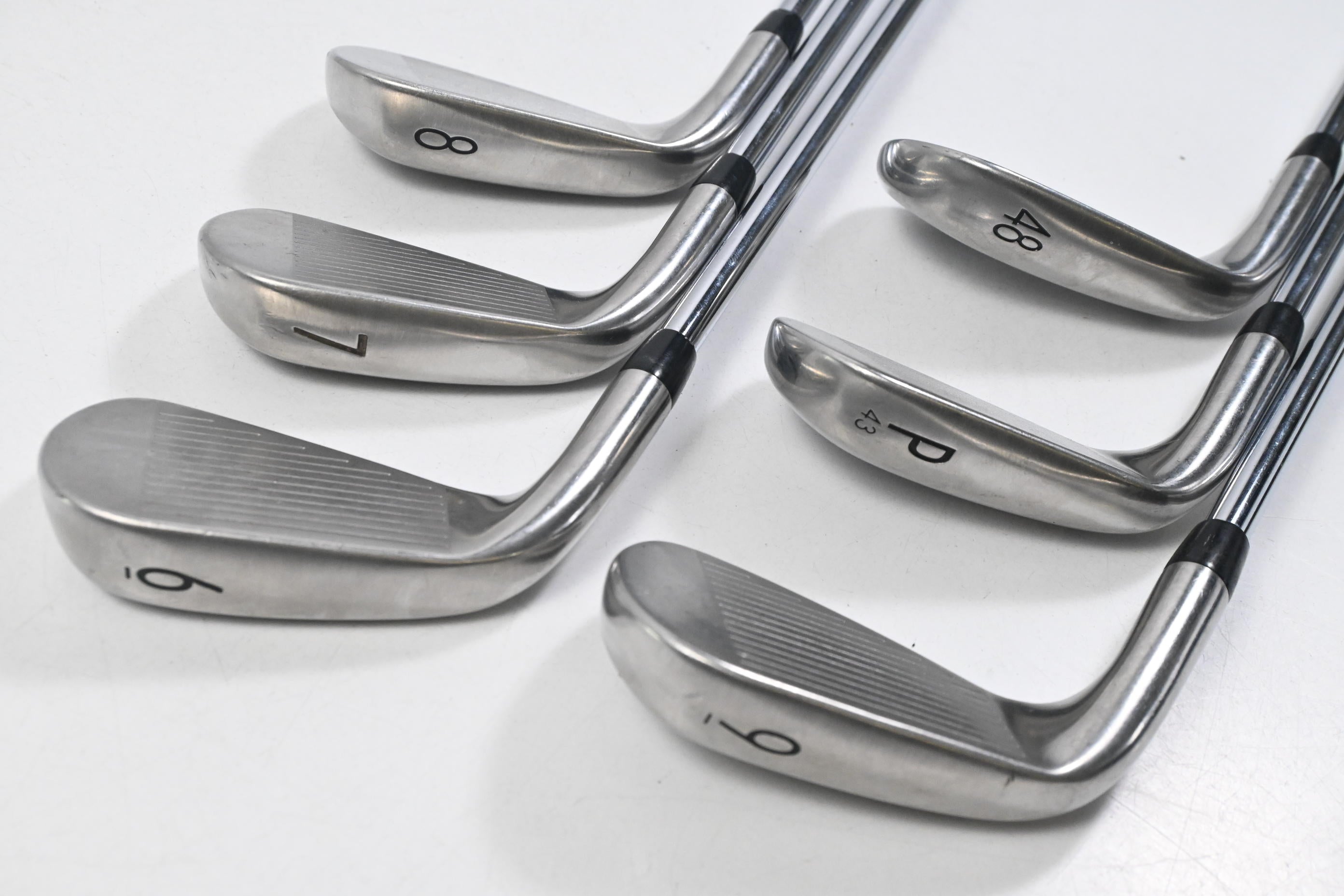 Titleist T300 2019 Irons / 6-PW+GW / Regular Flex AMT Red R300 Shafts