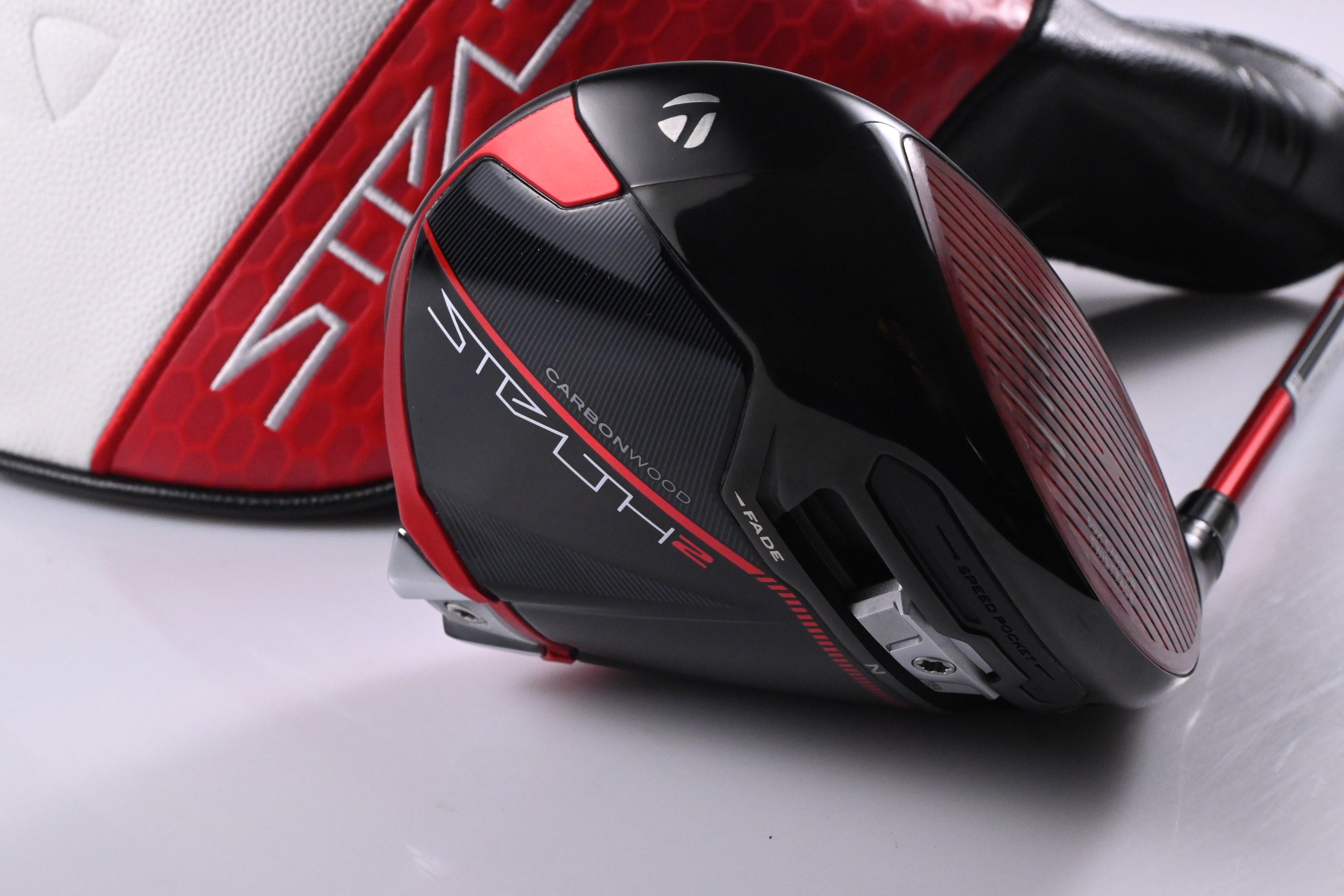 Taylormade Stealth 2 Plus Driver / 10.5 Degree / Regular Flex Speeder NX Red 50