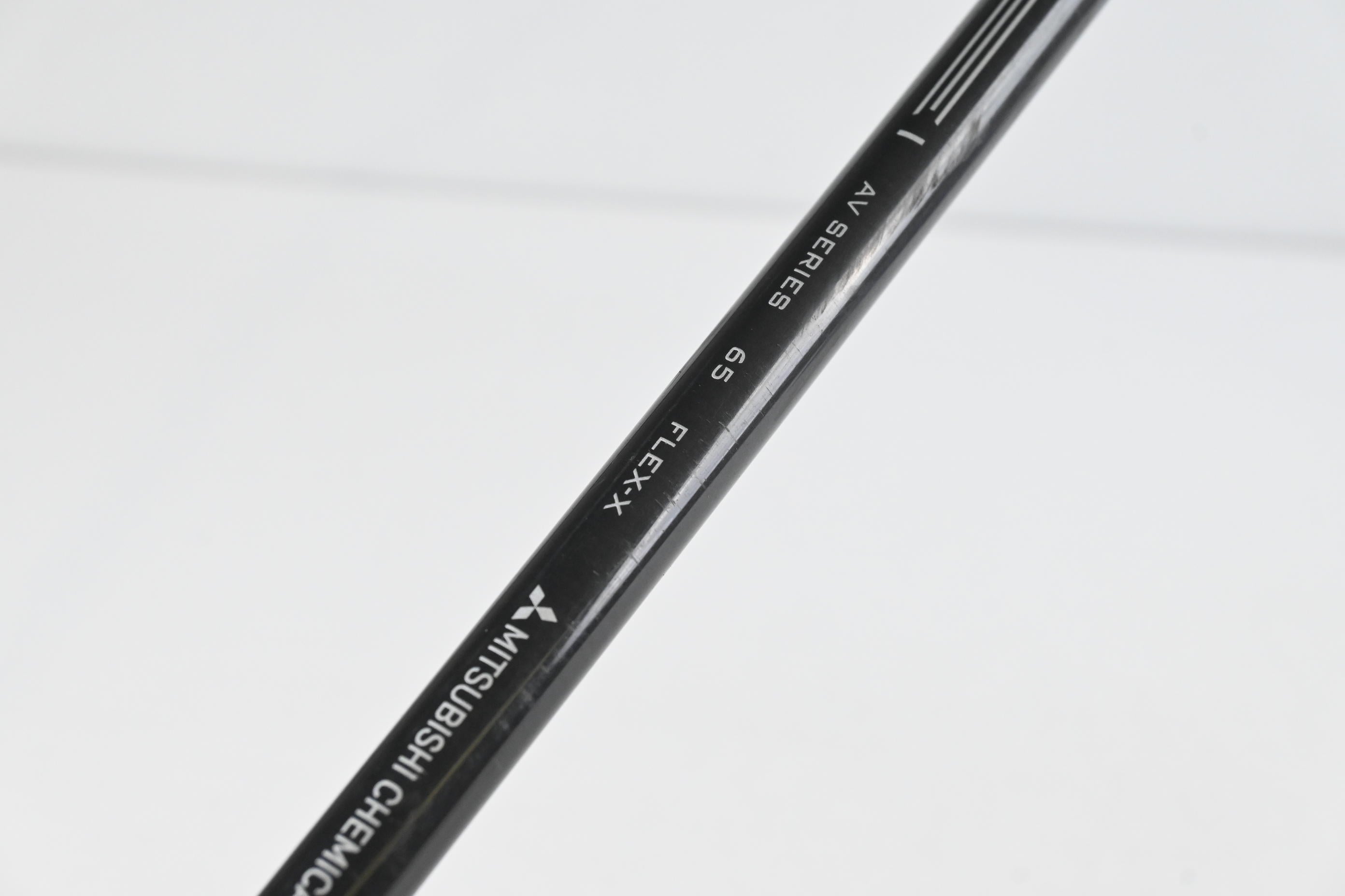 Cobra LTDx LS Driver / 10.5 Degree / X-Flex Tensei AV Raw White 65 Shaft