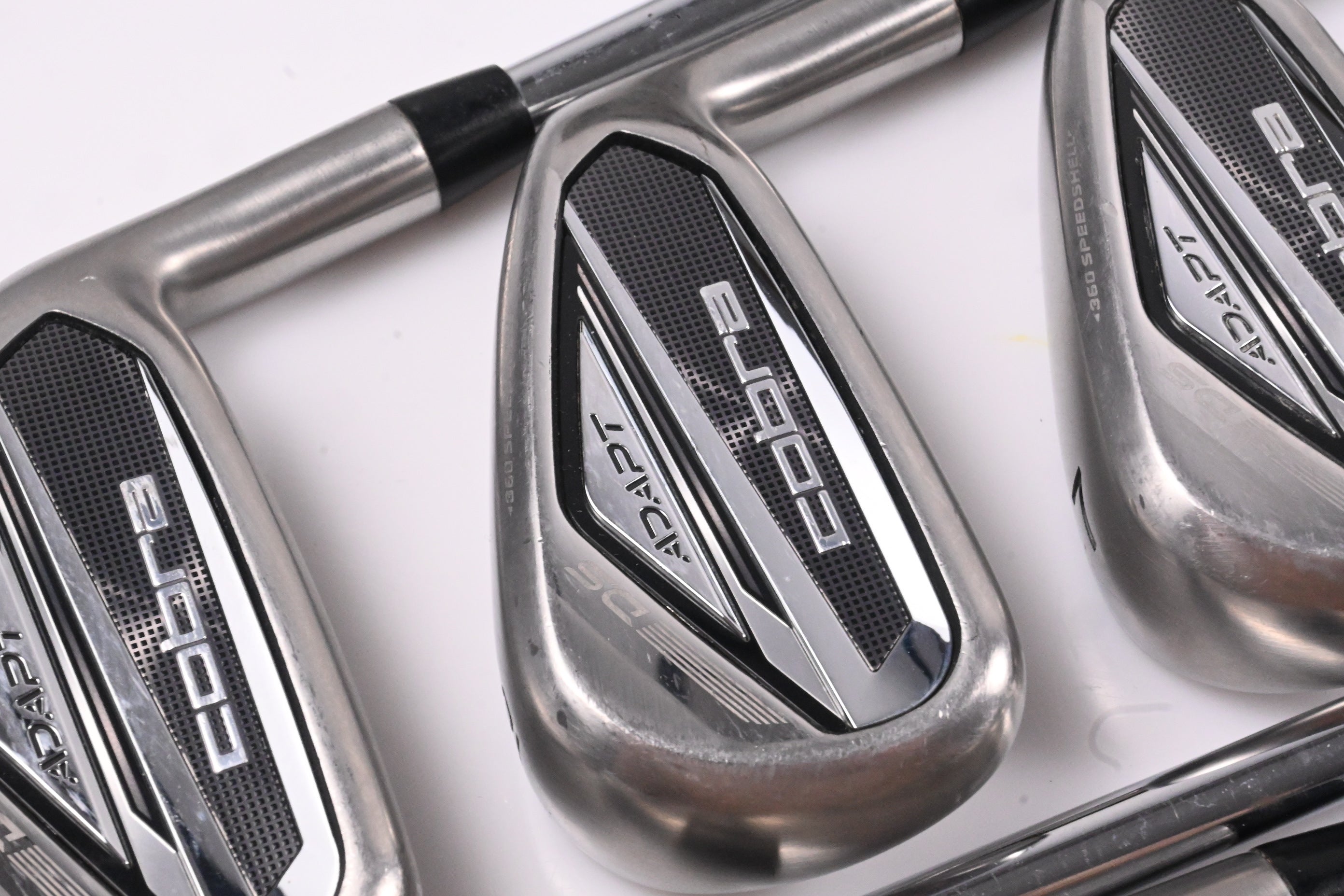 Cobra DS-Adapt Irons / 5-PW+GW / Regular Flex KBS Tour Lite Shafts