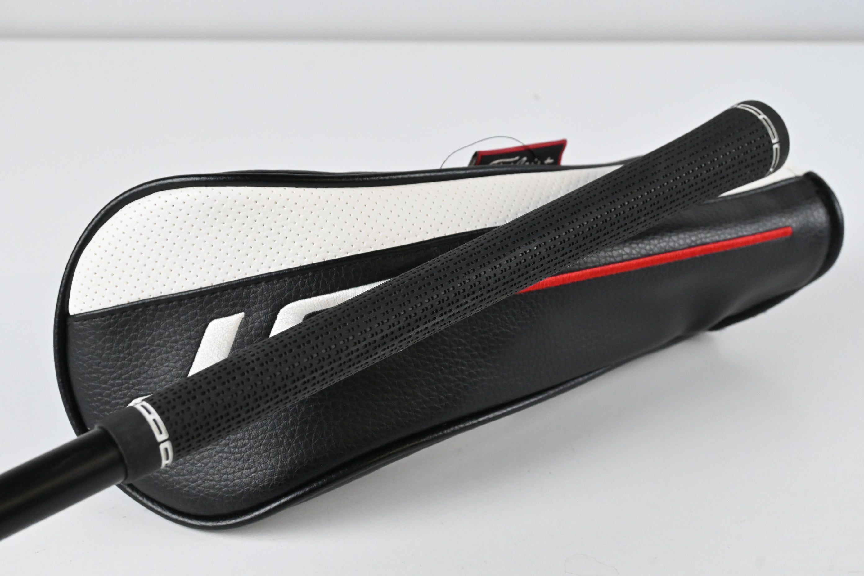 Titleist GT3 #3 Wood / 16.5 Degree / Stiff Flex HZRDUS Black 70 Shaft