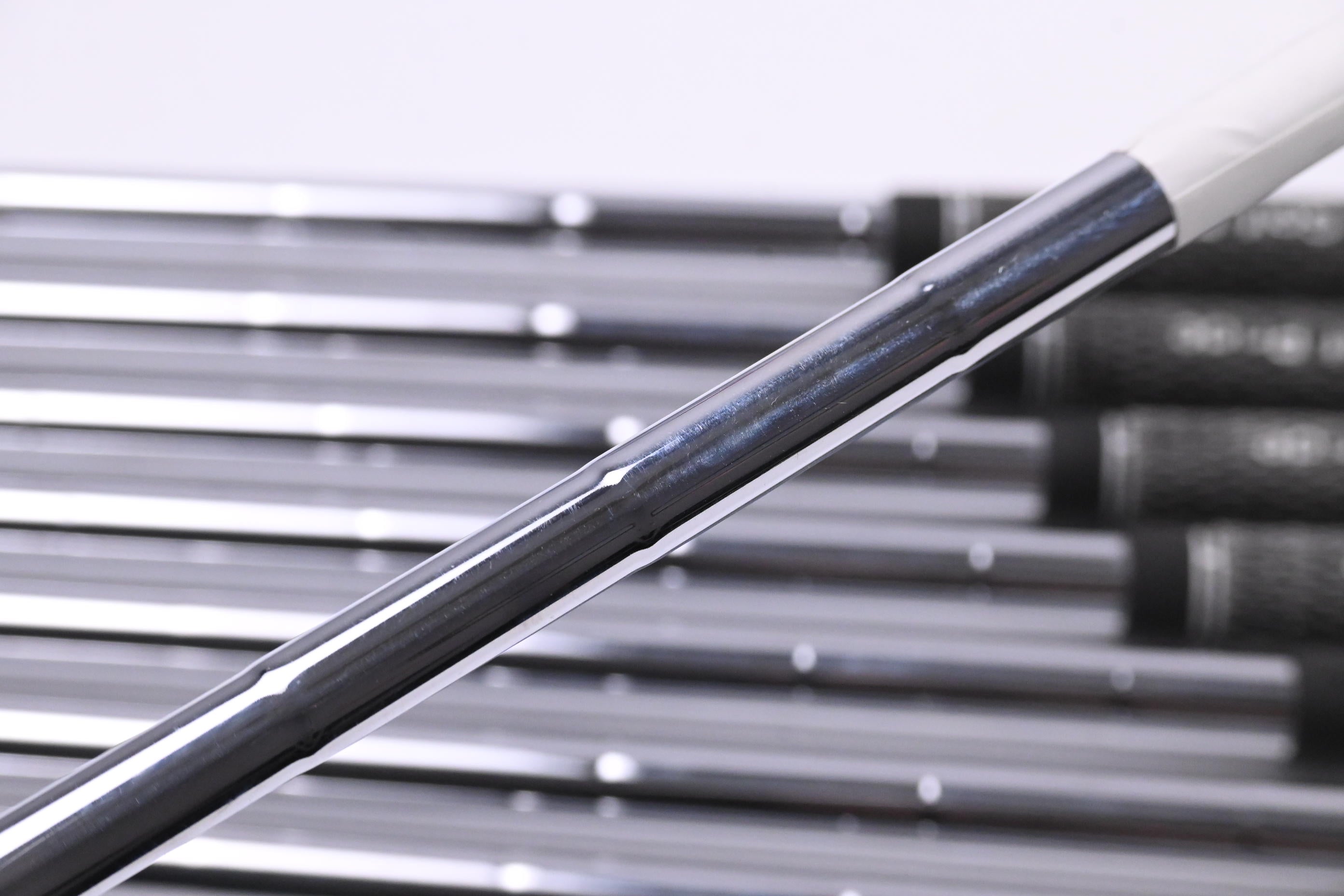 Taylormade P730 Irons / 3-PW / X-Flex Taylormade Steel Shafts