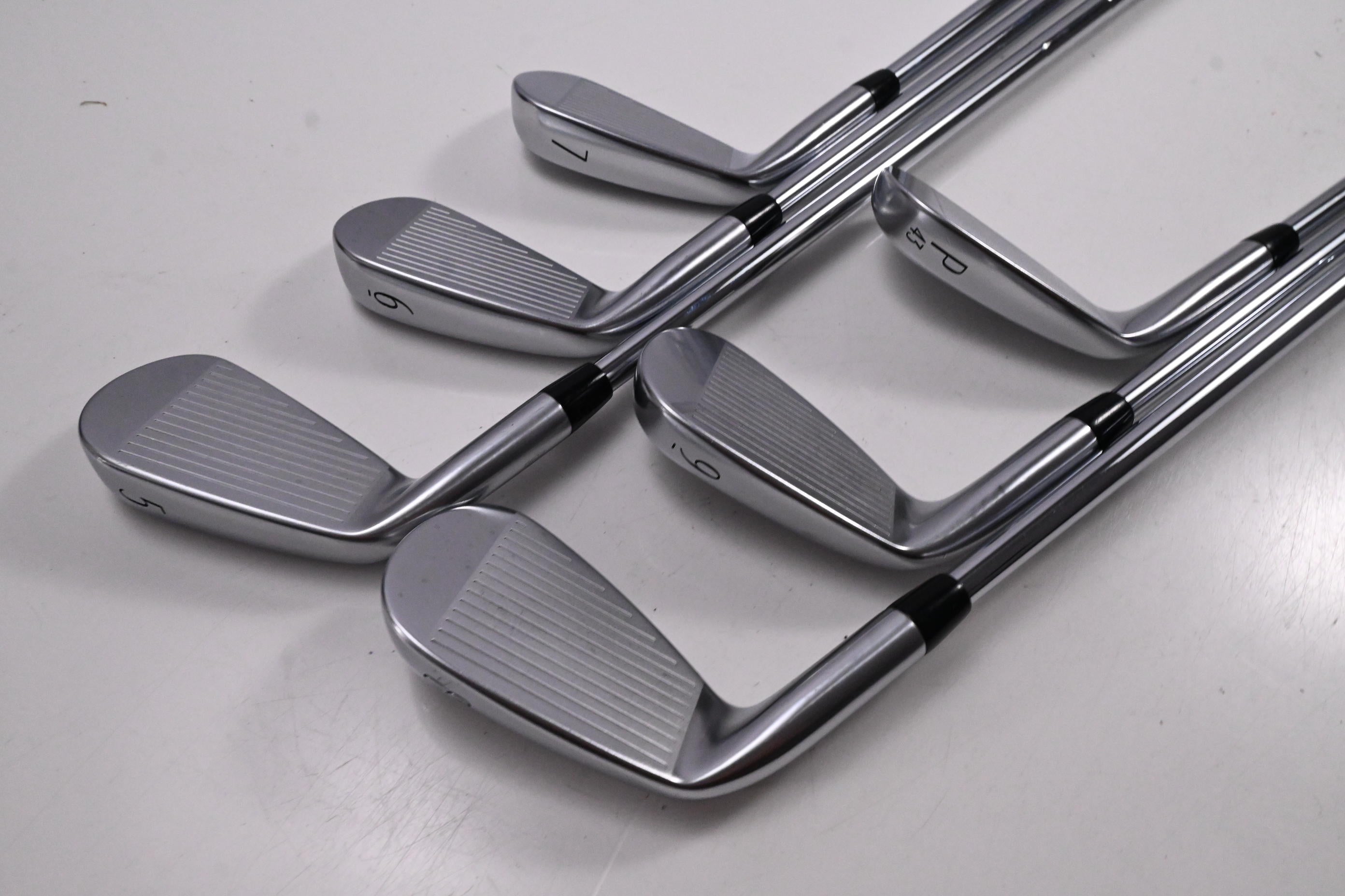 Titleist T250 2025 Irons / 5-PW / Stiff Flex AMT White Shafts