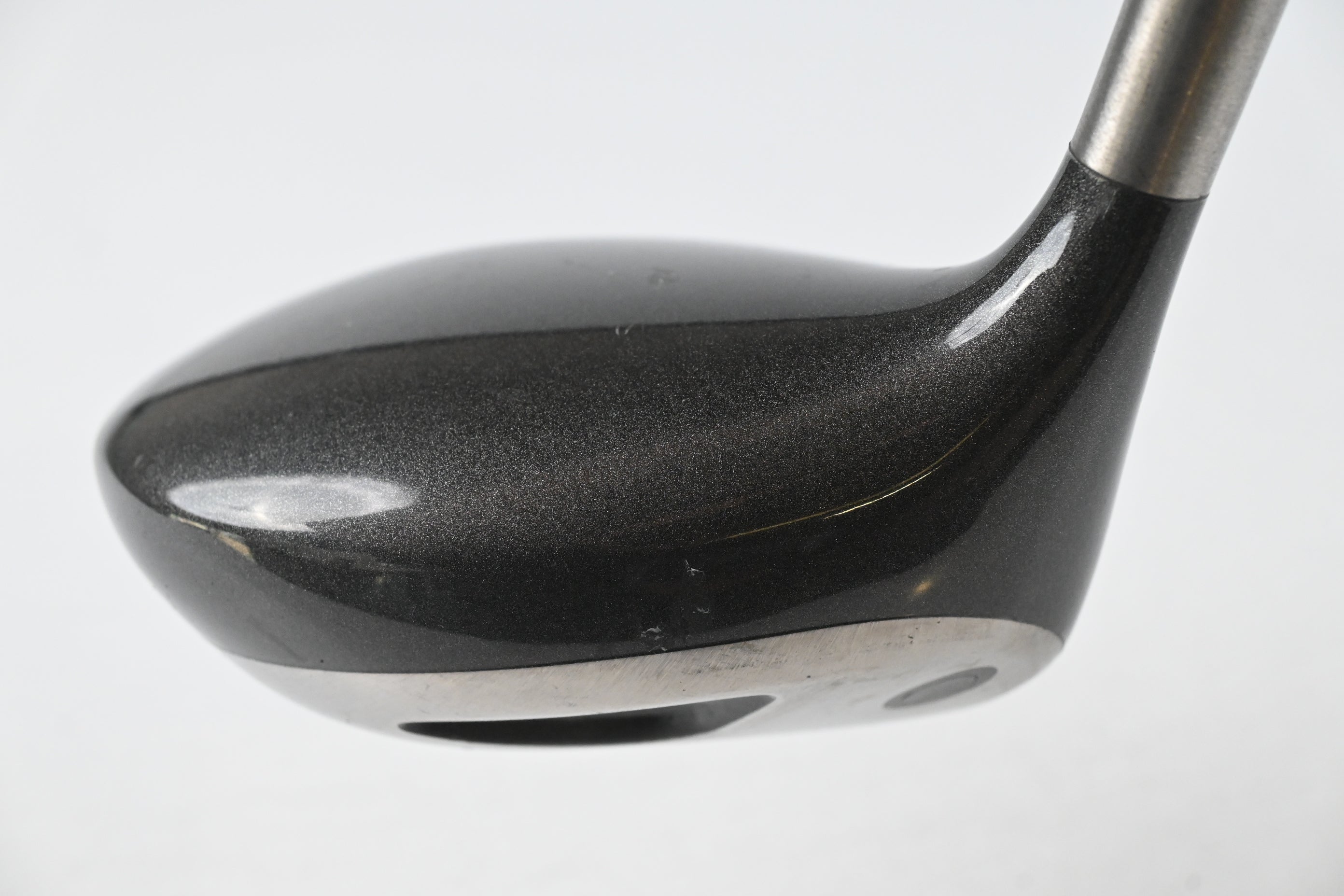 Left Hand Titleist 975 D Driver / 10.5 Degree / Regular Flex Titleist Ultralite Shaft