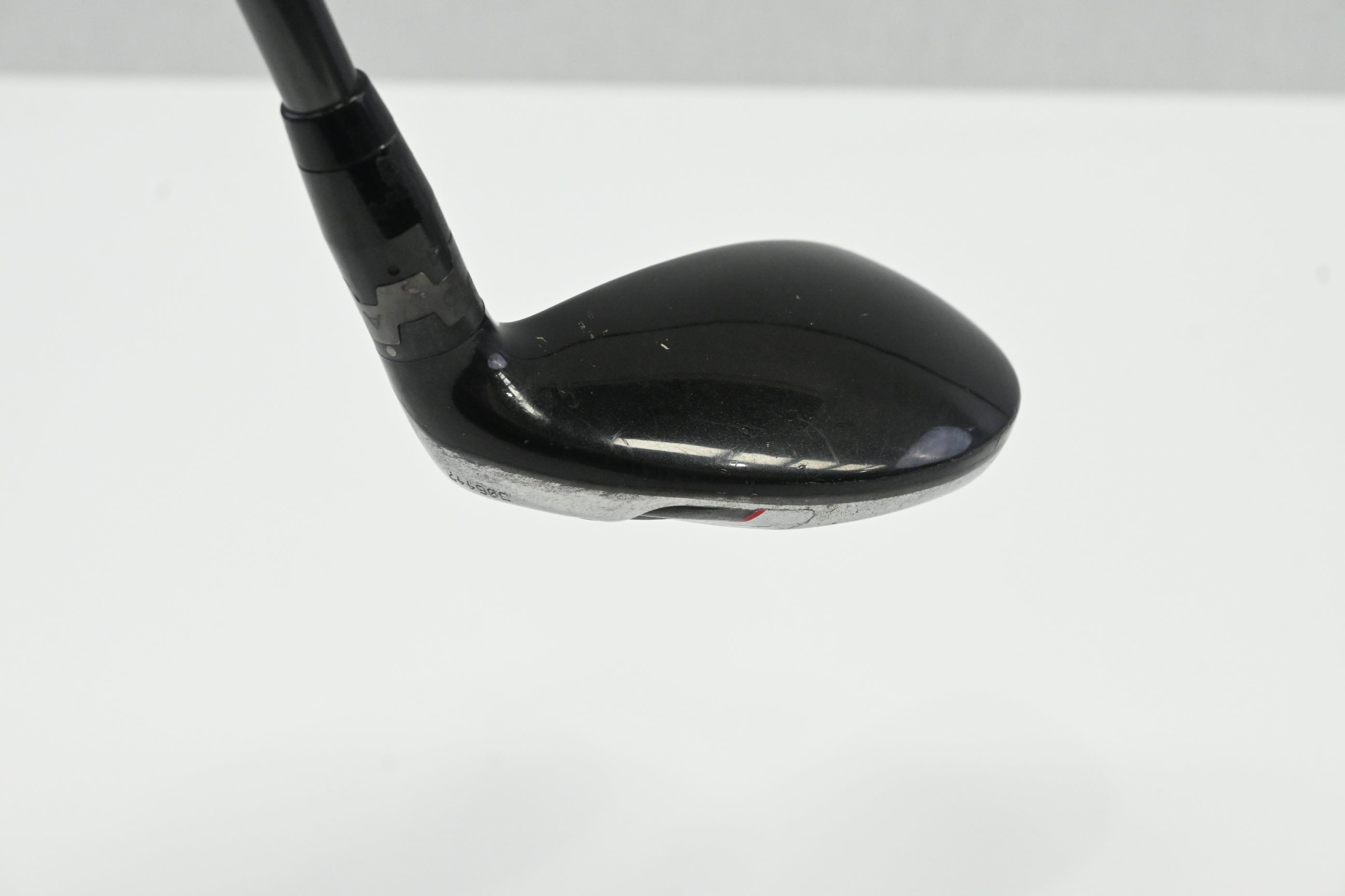 Titleist 913 H.d #2 Hybrid / 18 Degree / X-Flex Graphite Shaft