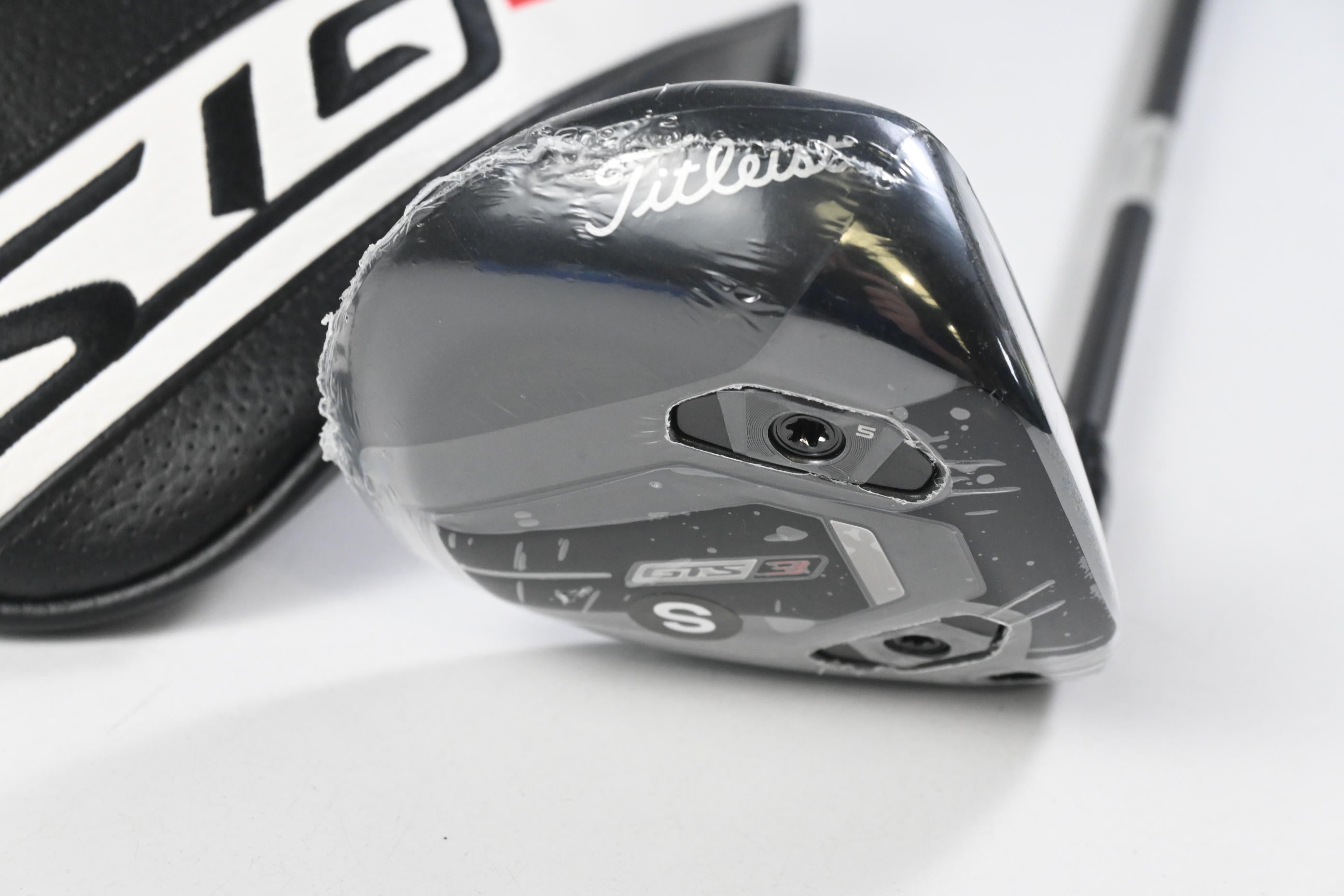 Titleist GTS3 #3 Wood / 15 Degree / Stiff Flex Project X Titan Black 70 Shaft