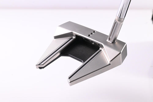 Left Hand Scotty Cameron 2024 Phantom 7.5 Putter / 34 Inch