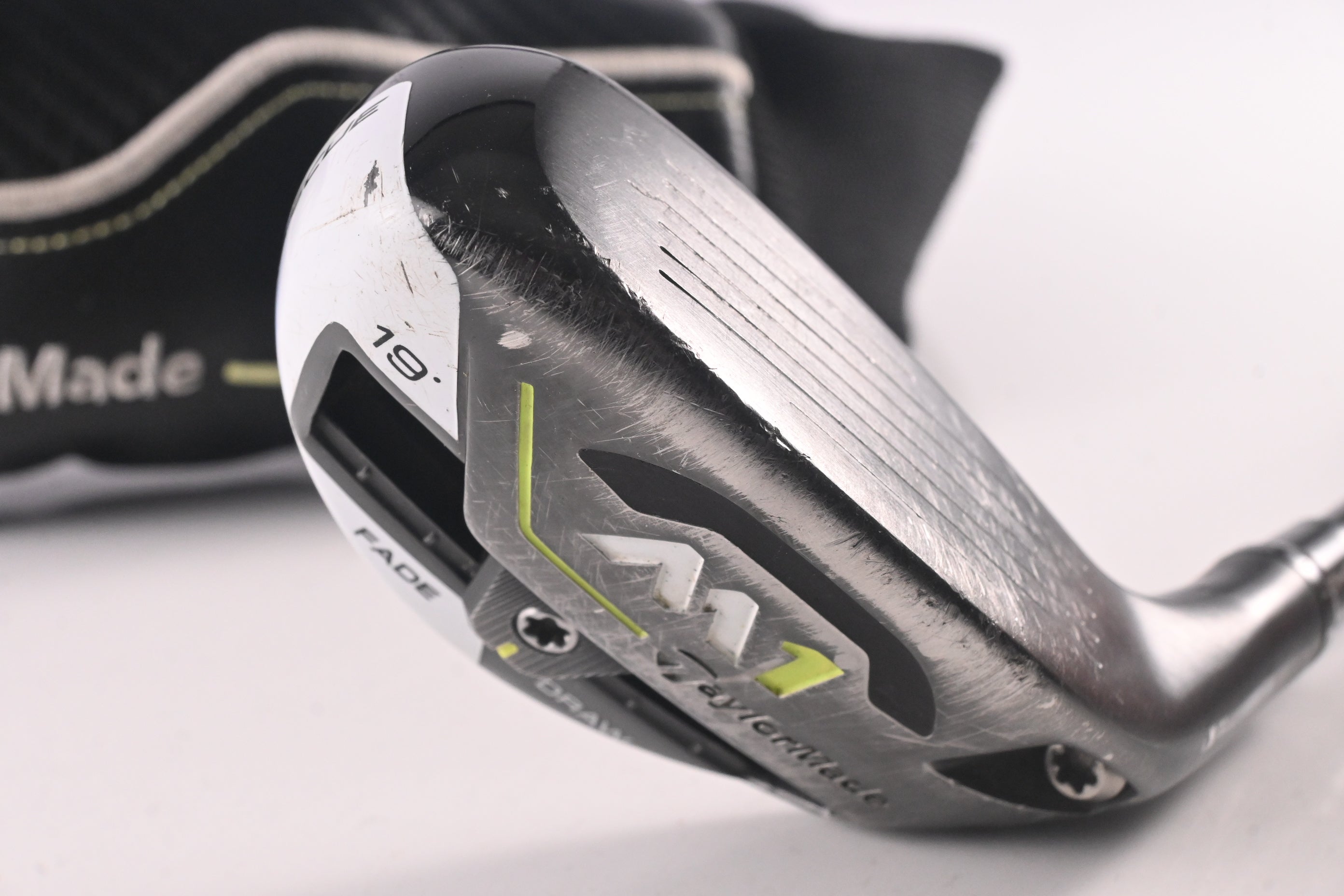 Taylormade M1 2017 #3 Hybrid / 19 Degree / Regular Flex Kuro Kage Silver 80