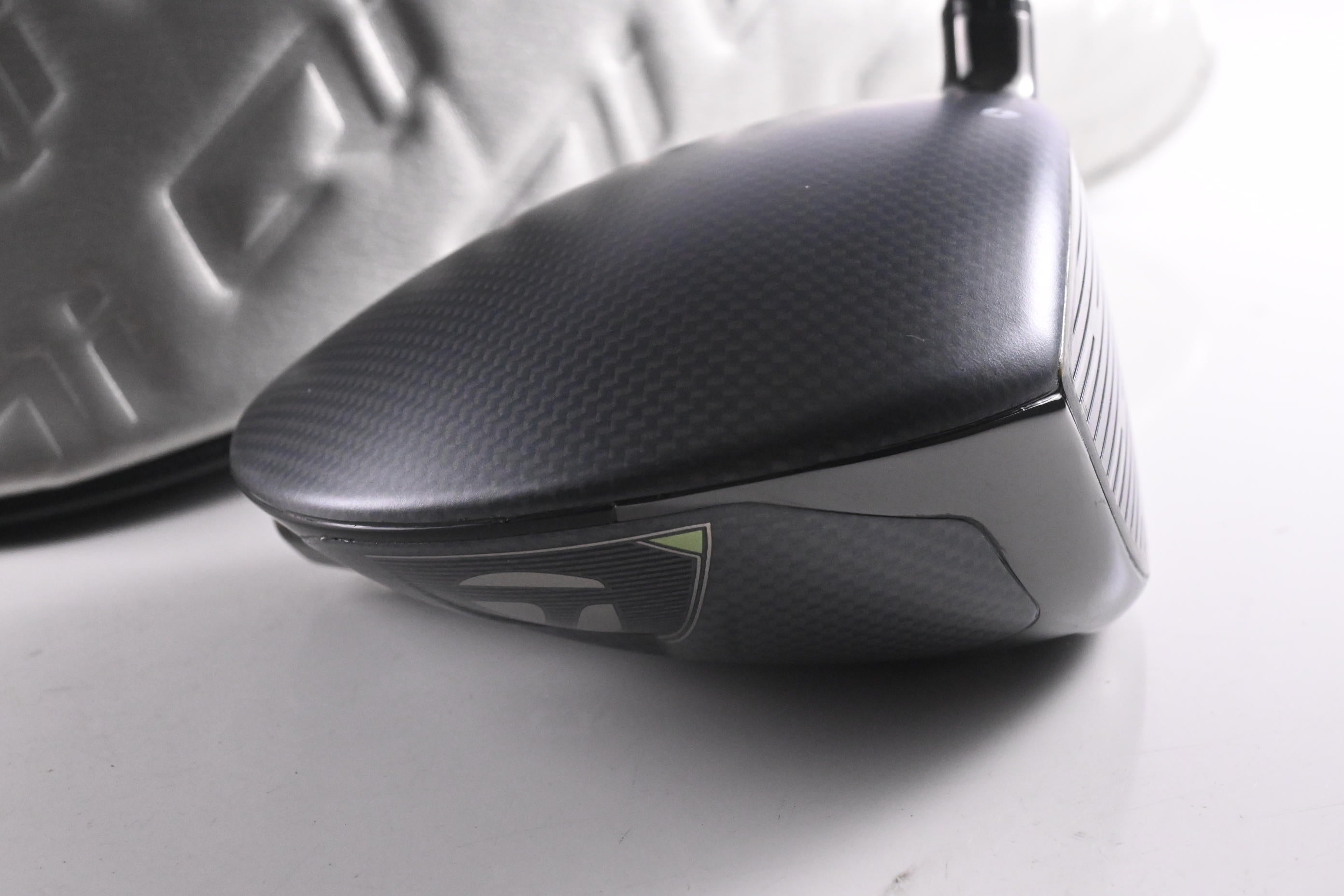 Taylormade Qi35 LS Driver / 9 Degree / Regular Flex Vanquish 5 Shaft