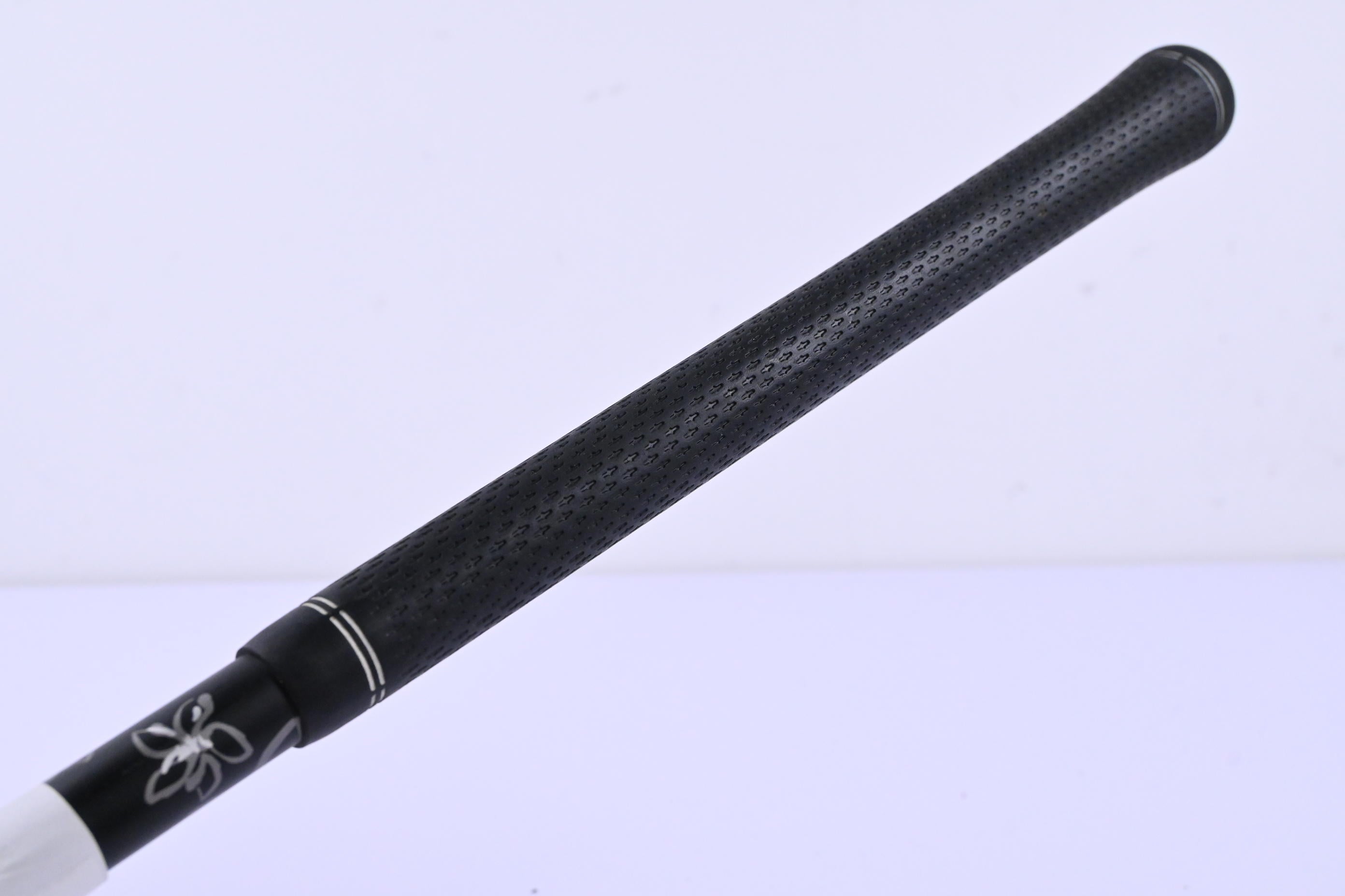 Titleist 910 D2 Driver / 9.5 Degree / Stiff Flex Diamana D+ 72 Shaft