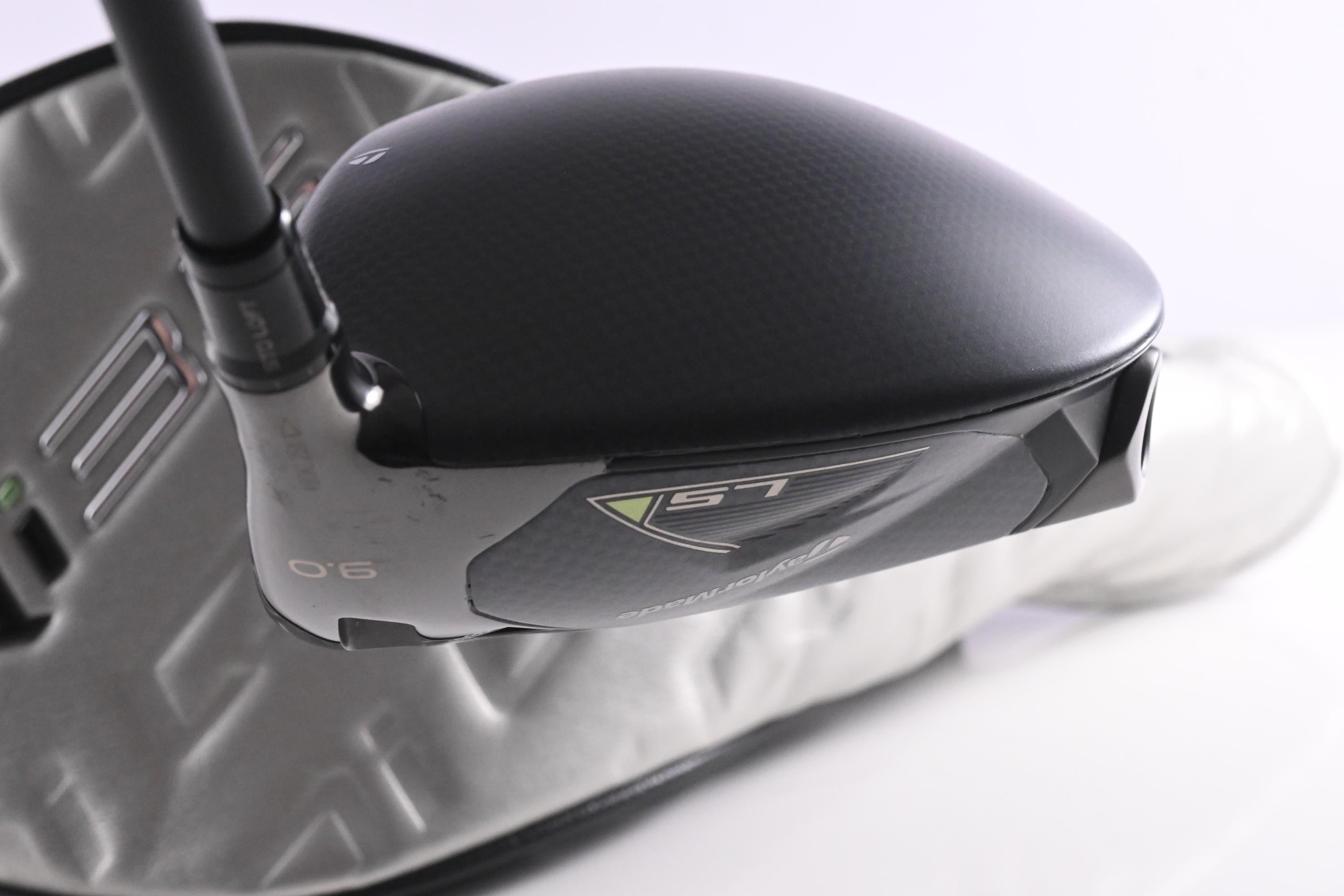 Taylormade Qi35 LS Driver / 9 Degree / Regular Flex Vanquish 5 Shaft
