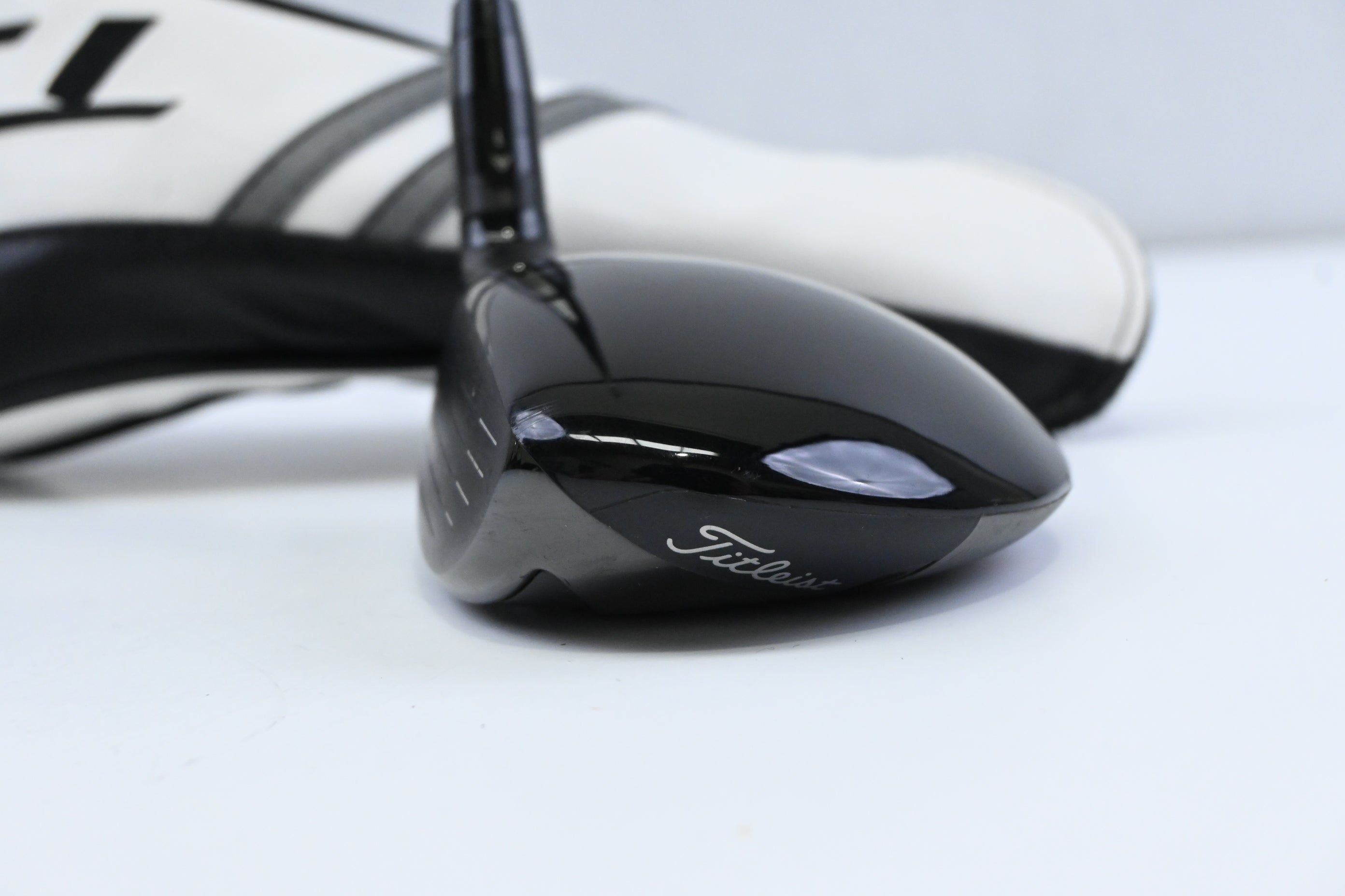 Left Hand Titleist TSi2 #3 Wood / 15 Degree / X- Flex HZRDUS Smoke Black RDX 70