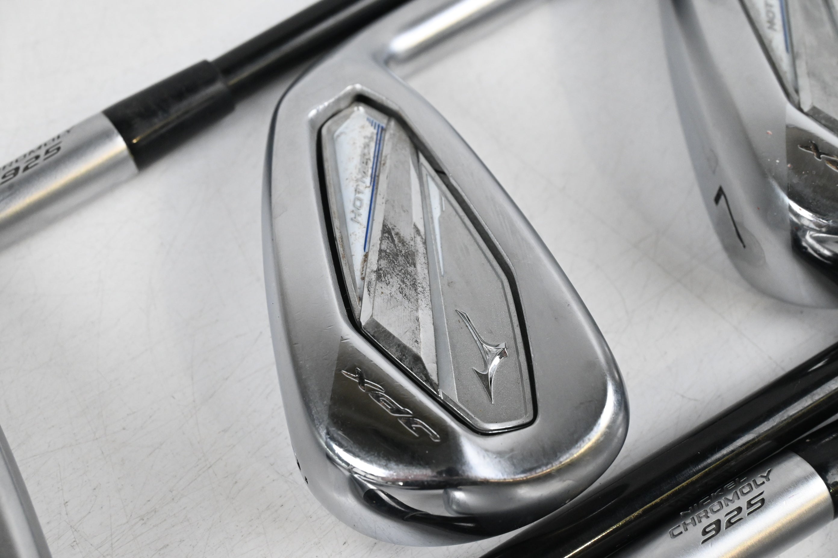 Mizuno JPX 925 Hot Metal Irons / 5-PW / Regular Flex MMT 65 Shafts
