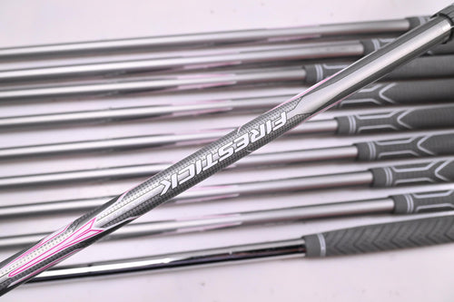 Ladies Wilson X-31 Package Set / Woods, Irons, Putter, Bag