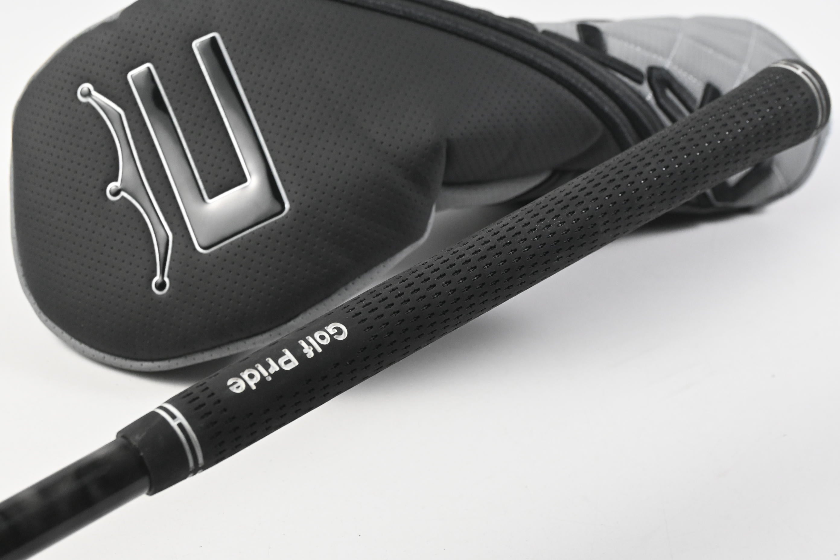 Cobra OPTM LS Driver / 9 Degree / Stiff Flex Evenflow Riptide 50 Shaft