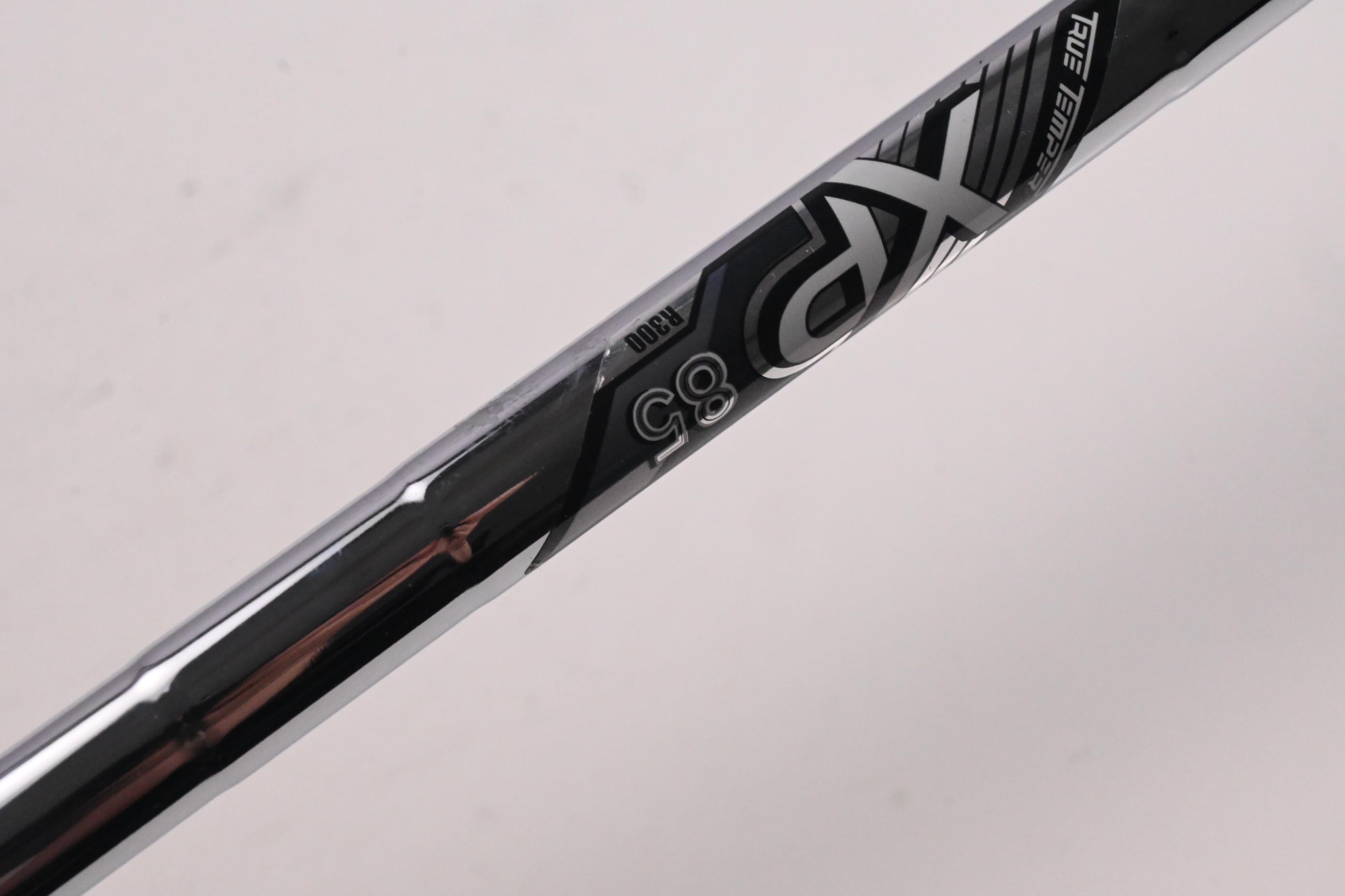 Callaway X Hot #9 Iron / Regular Flex XP 85 R300 Shaft