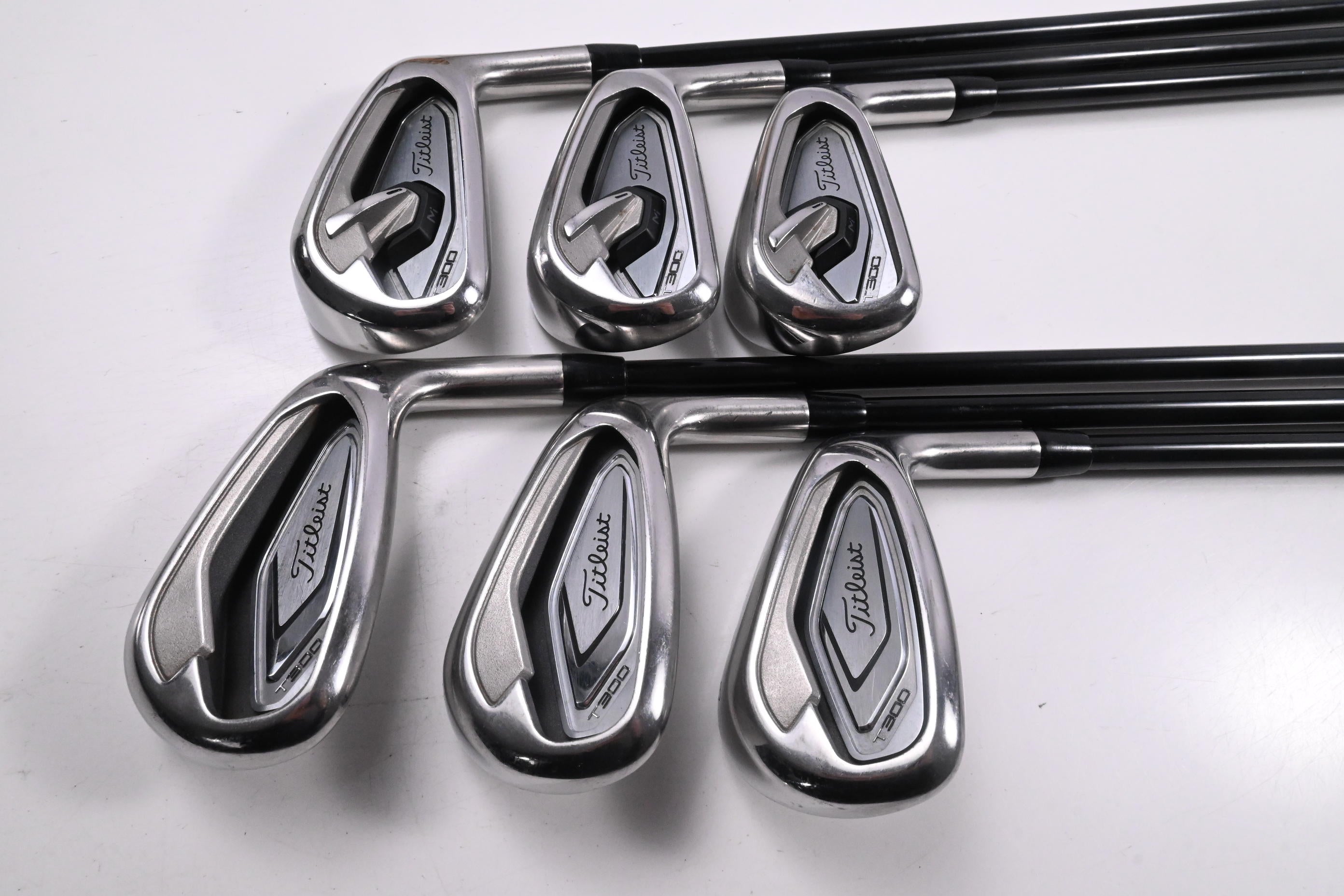 Titleist T300 2019 Irons / 5-PW / Senior Flex Tensei AV Red AM(2) Shafts